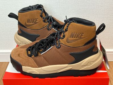 sacai × Nike Magmascape "Pecan"