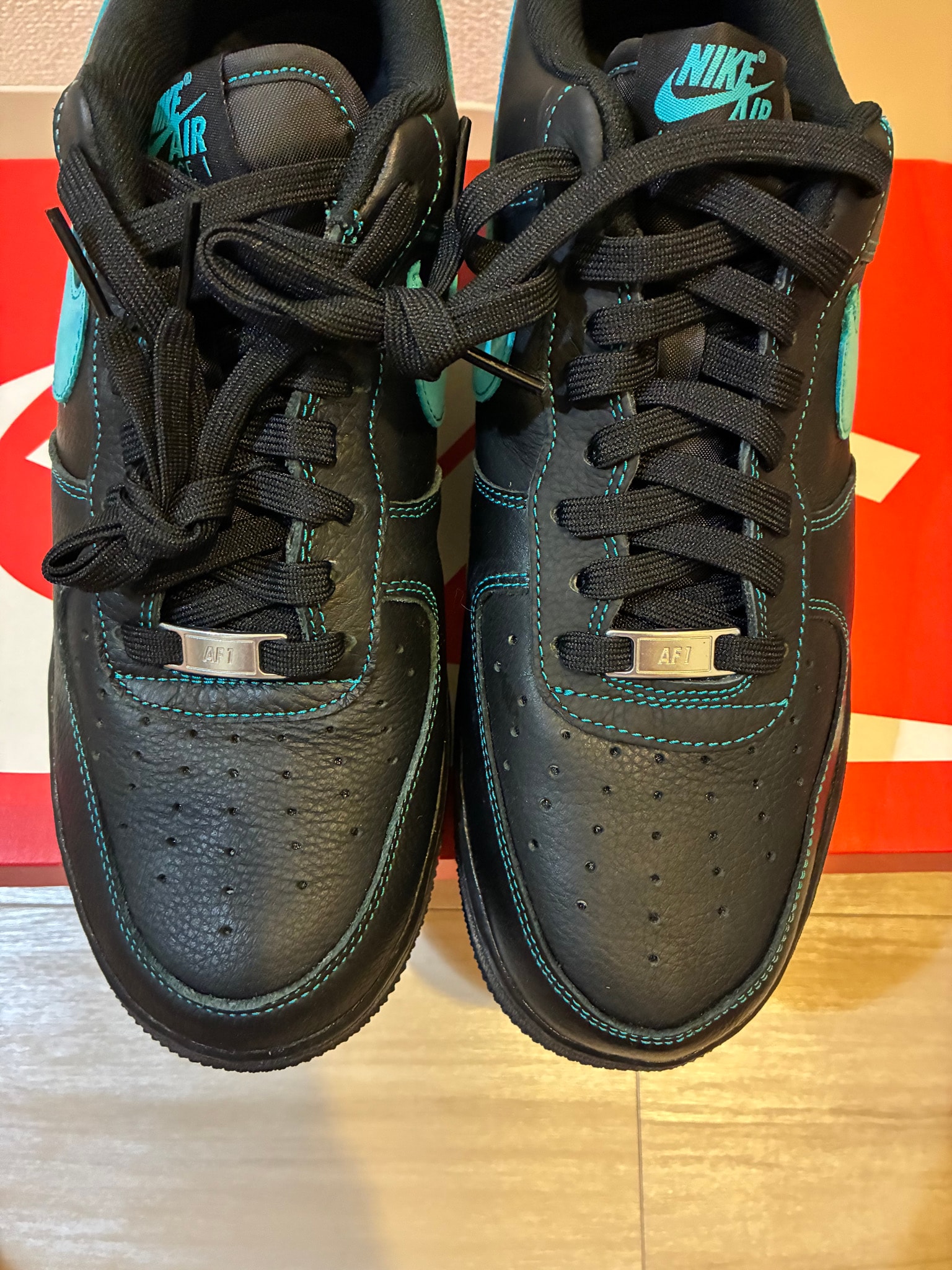 Nike Air Force 1 Low "Black Tiffany"