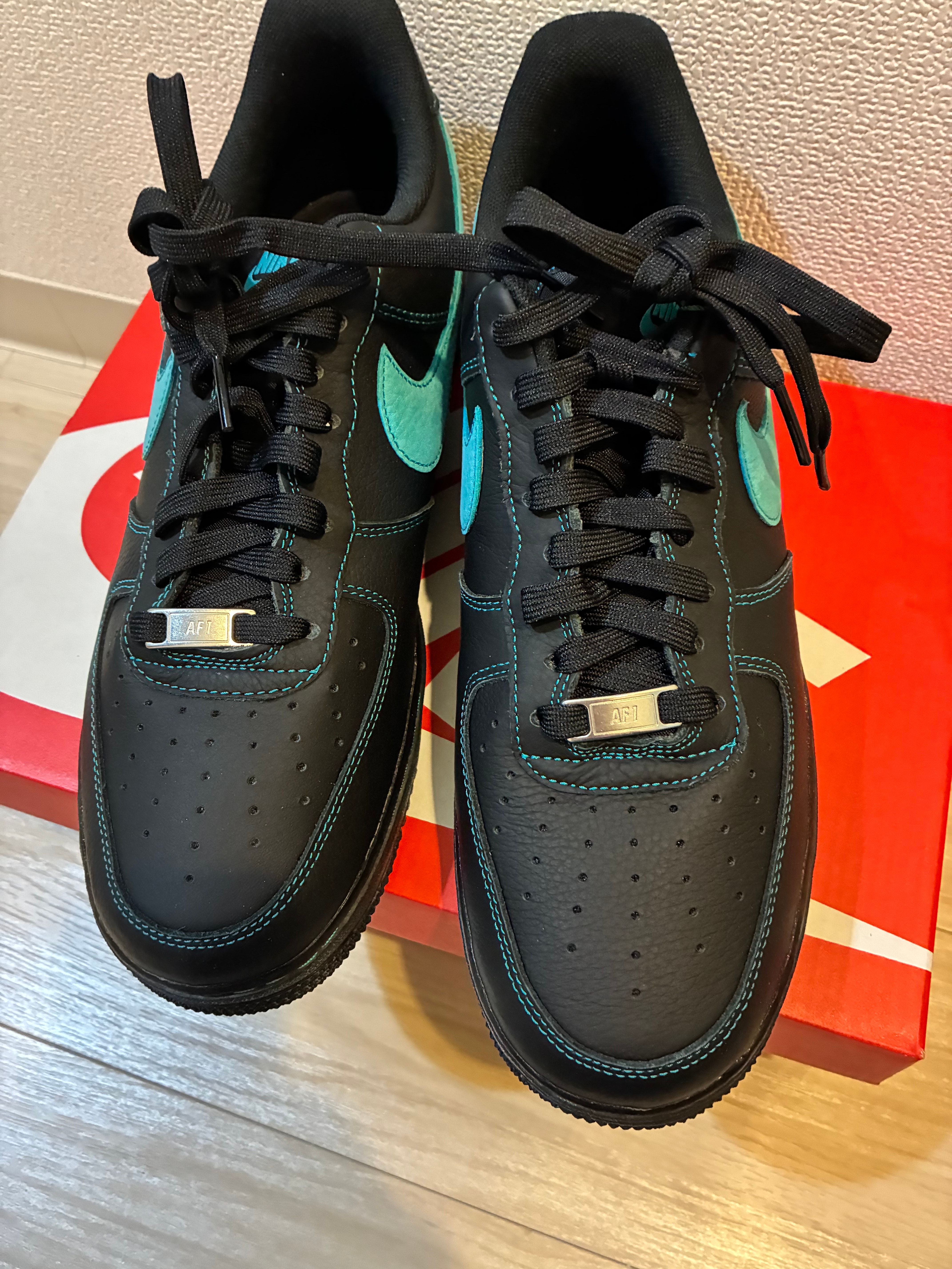 Nike Air Force 1 Low "Black Tiffany"