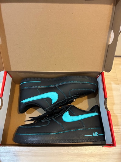 Nike Air Force 1 Low "Black Tiffany"