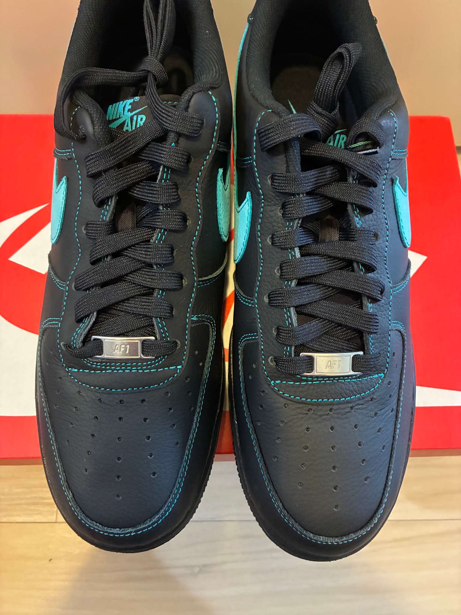 Nike Air Force 1 Low "Black Tiffany"