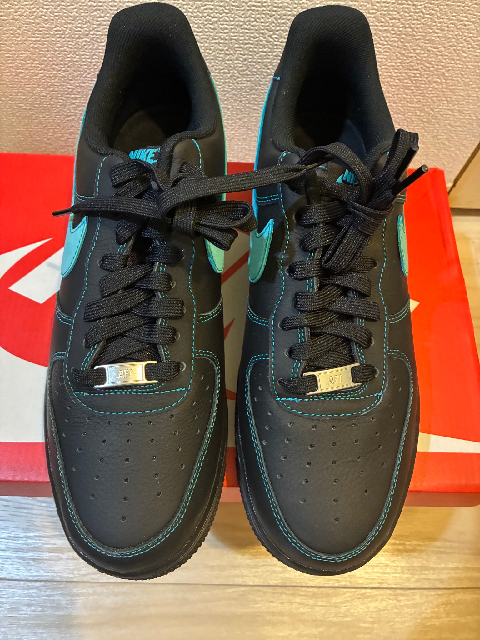 Nike Air Force 1 Low "Black Tiffany"
