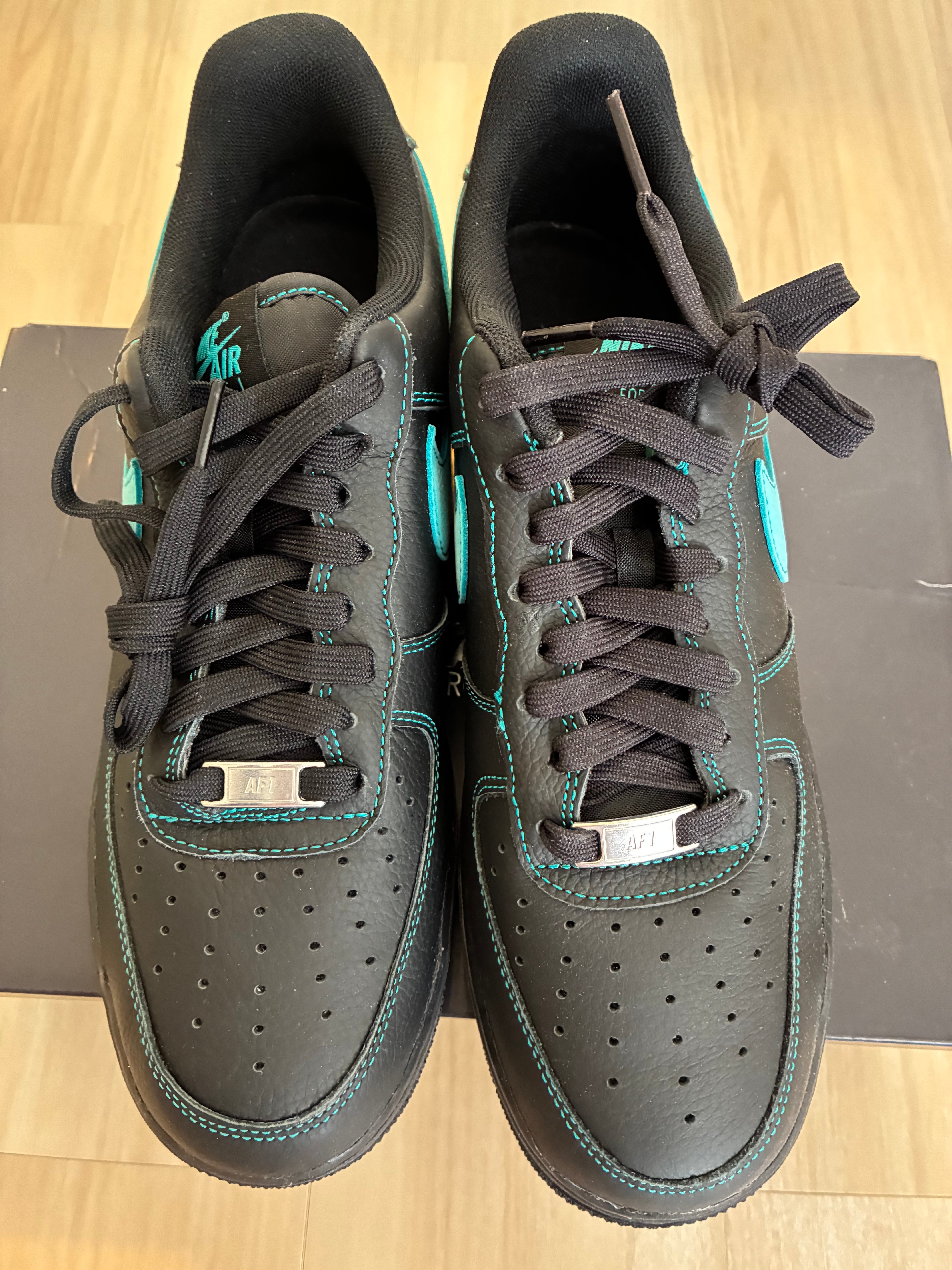 Nike Air Force 1 Low "Black Tiffany"
