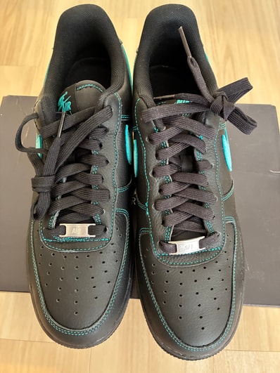 Nike Air Force 1 Low "Black Tiffany"