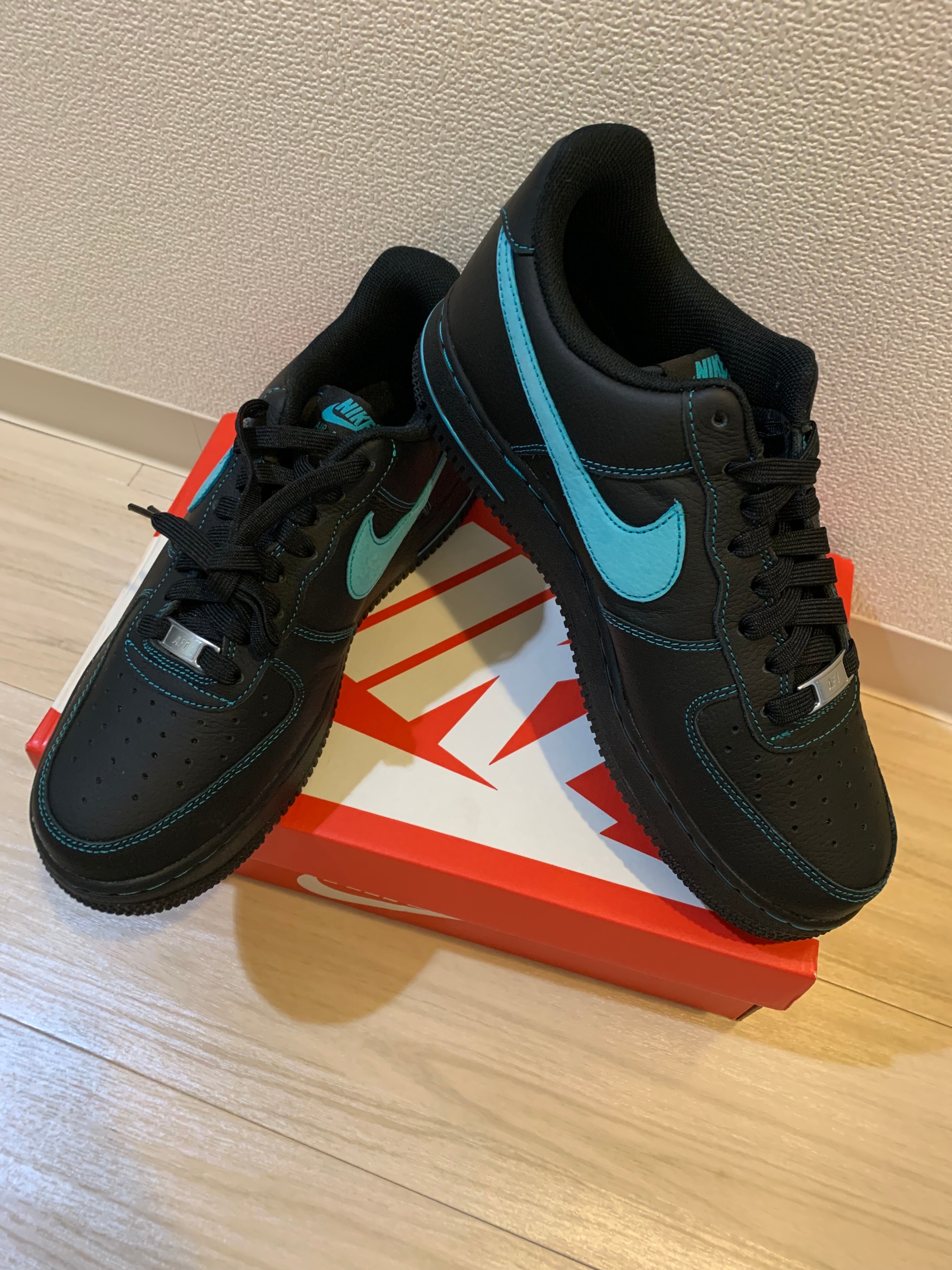 Nike Air Force 1 Low "Black Tiffany"