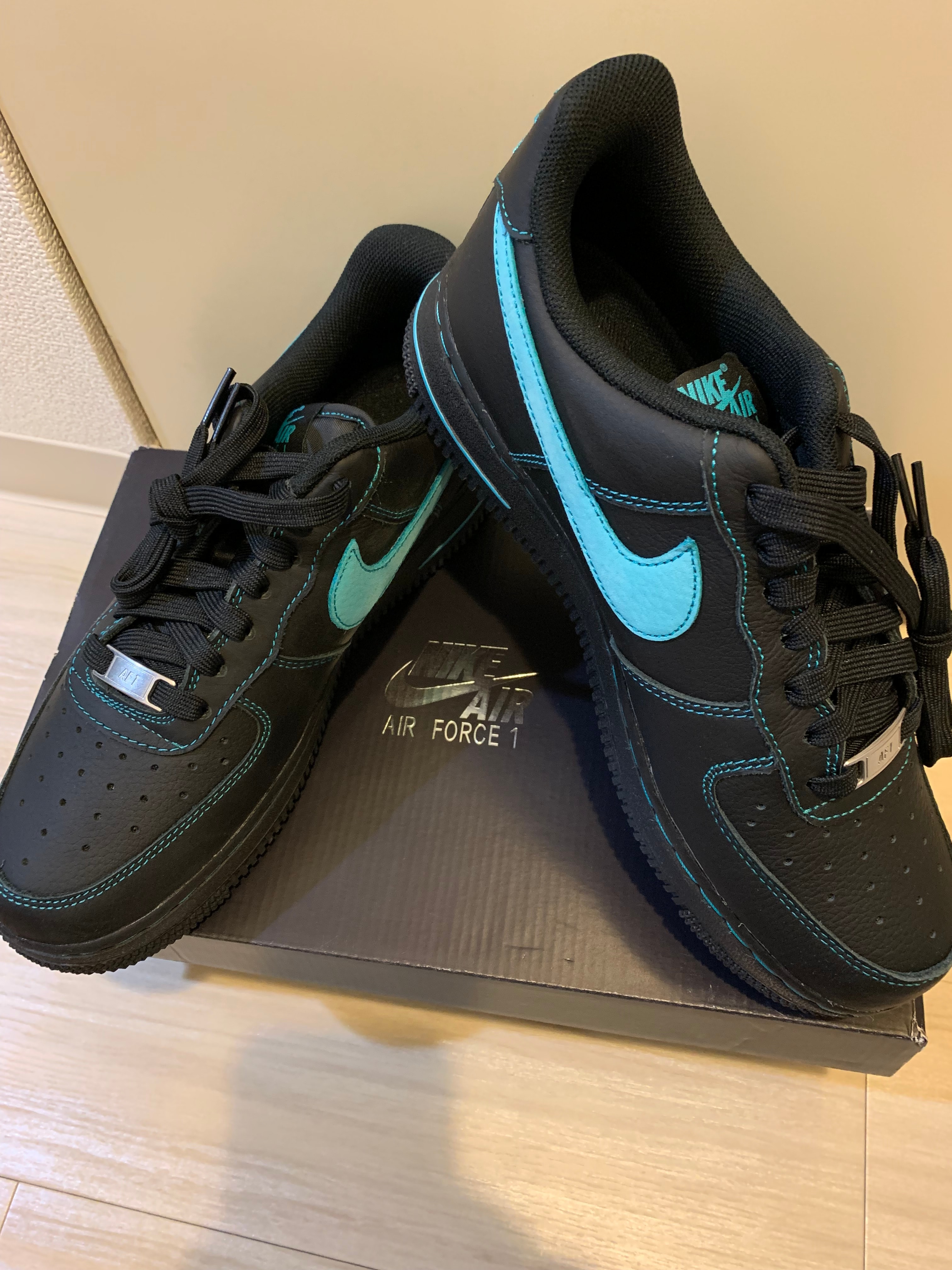 Nike Air Force 1 Low "Black Tiffany"