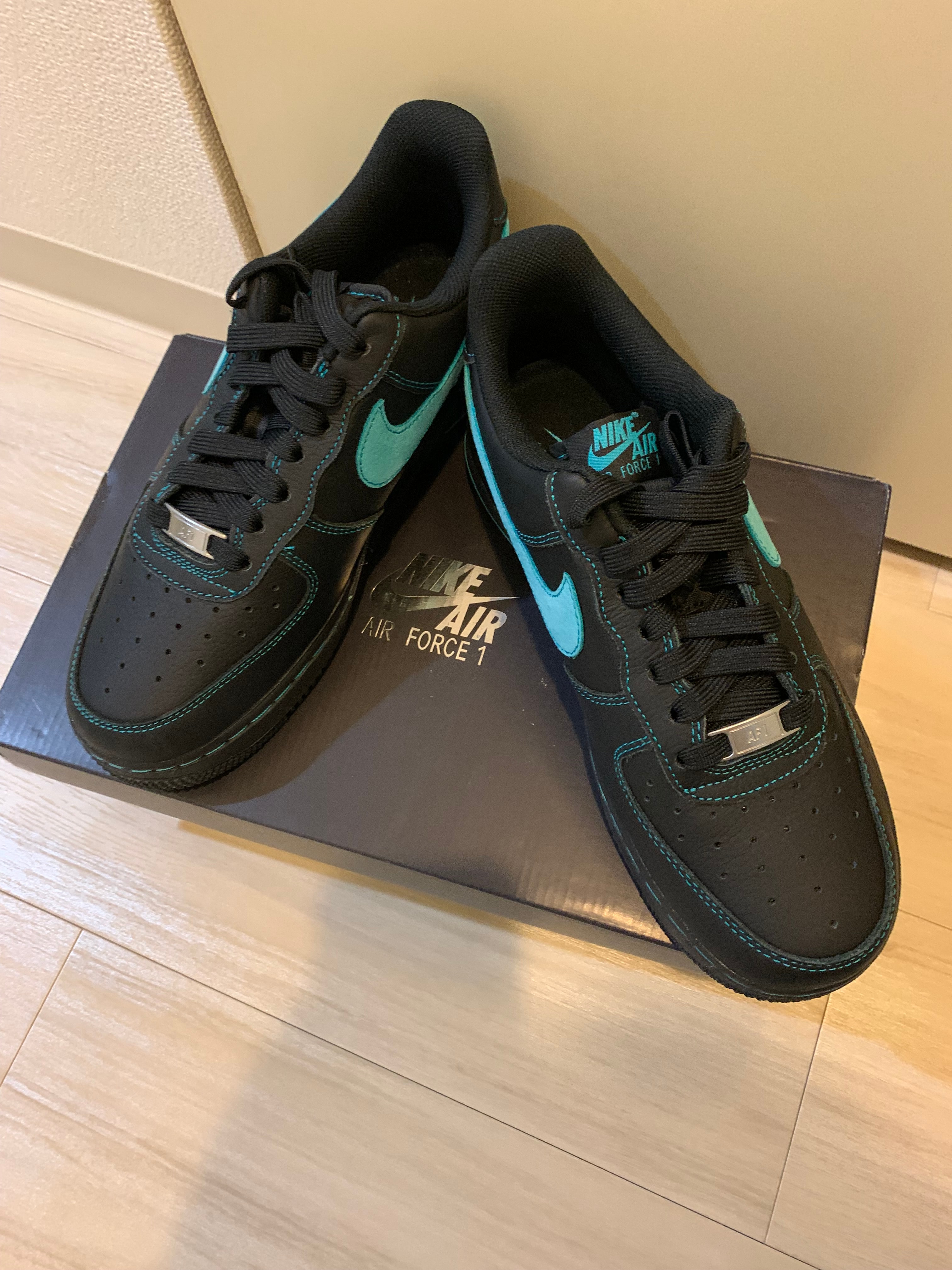 Nike Air Force 1 Low "Black Tiffany"