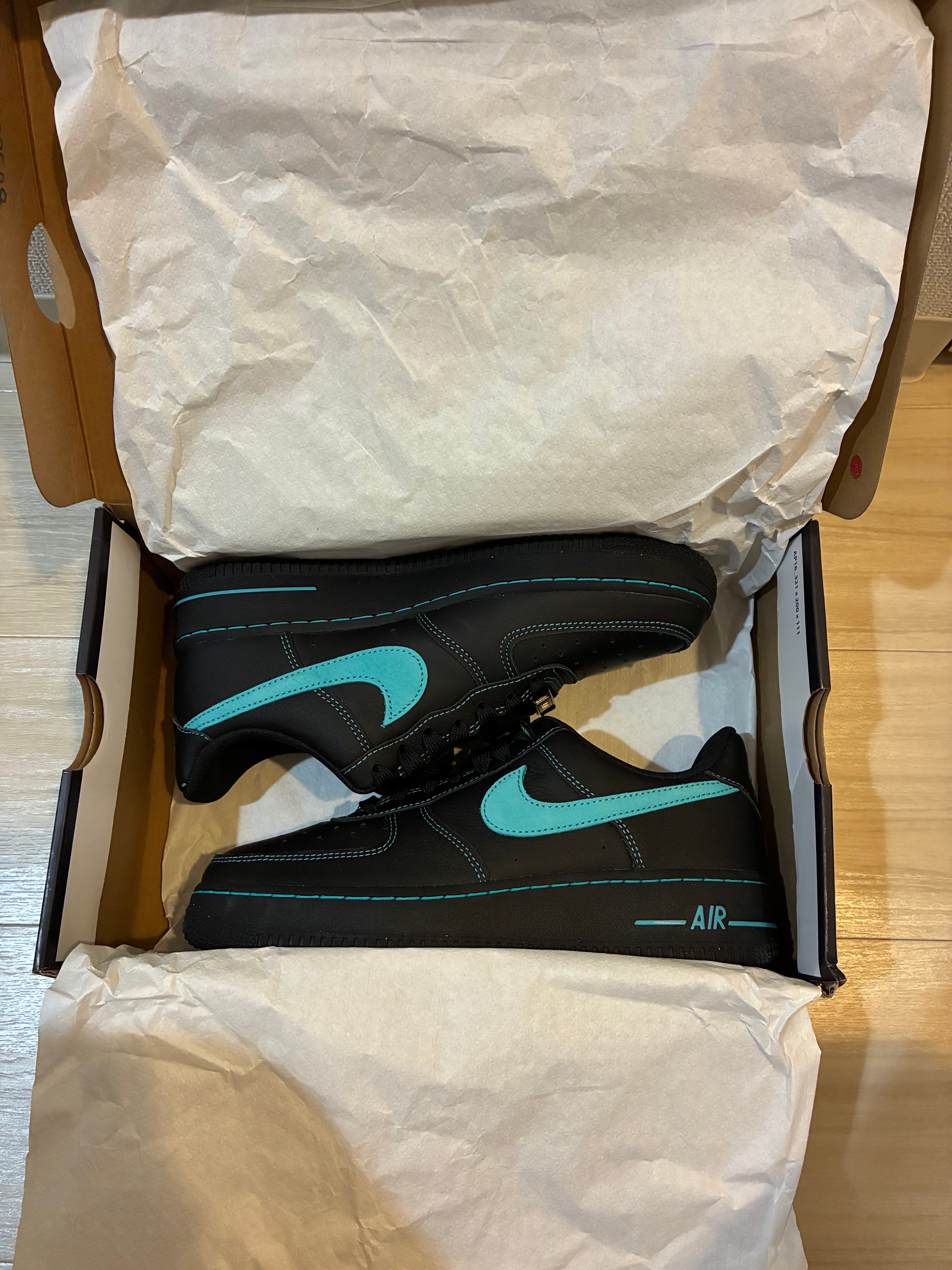 Nike Air Force 1 Low "Black Tiffany"