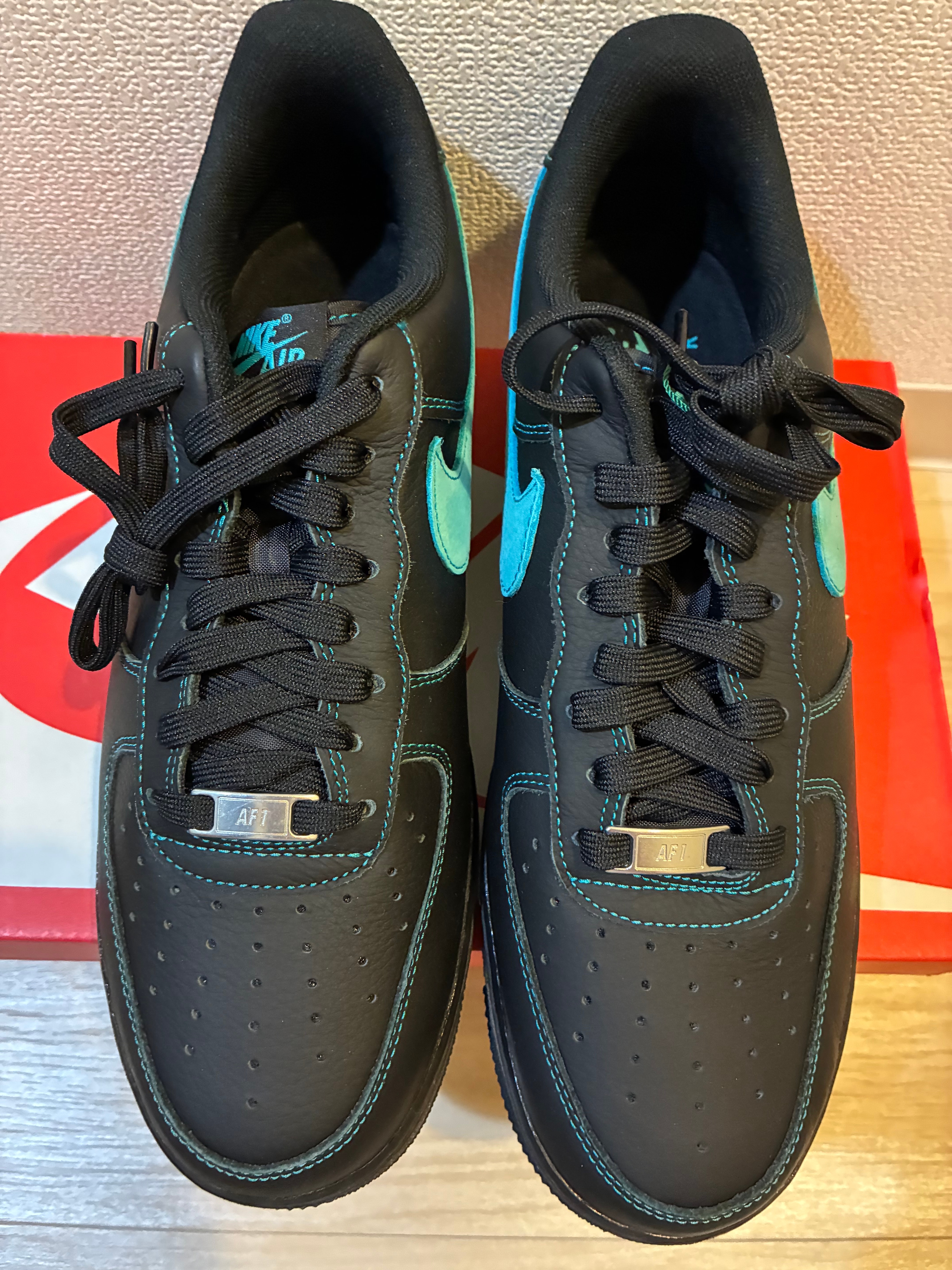 Nike Air Force 1 Low "Black Tiffany"