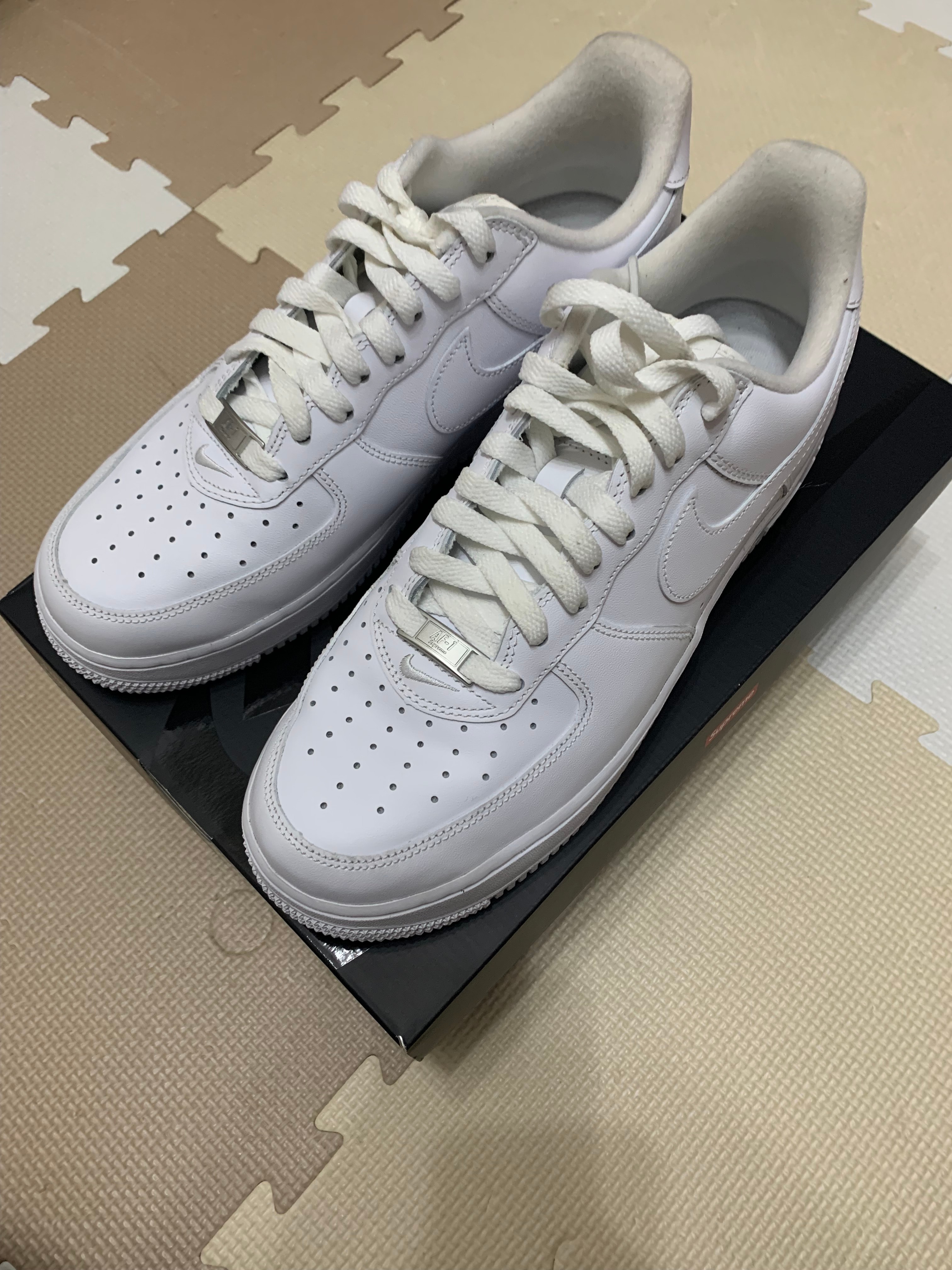 Supreme × Nike Air Force 1 Low "White"