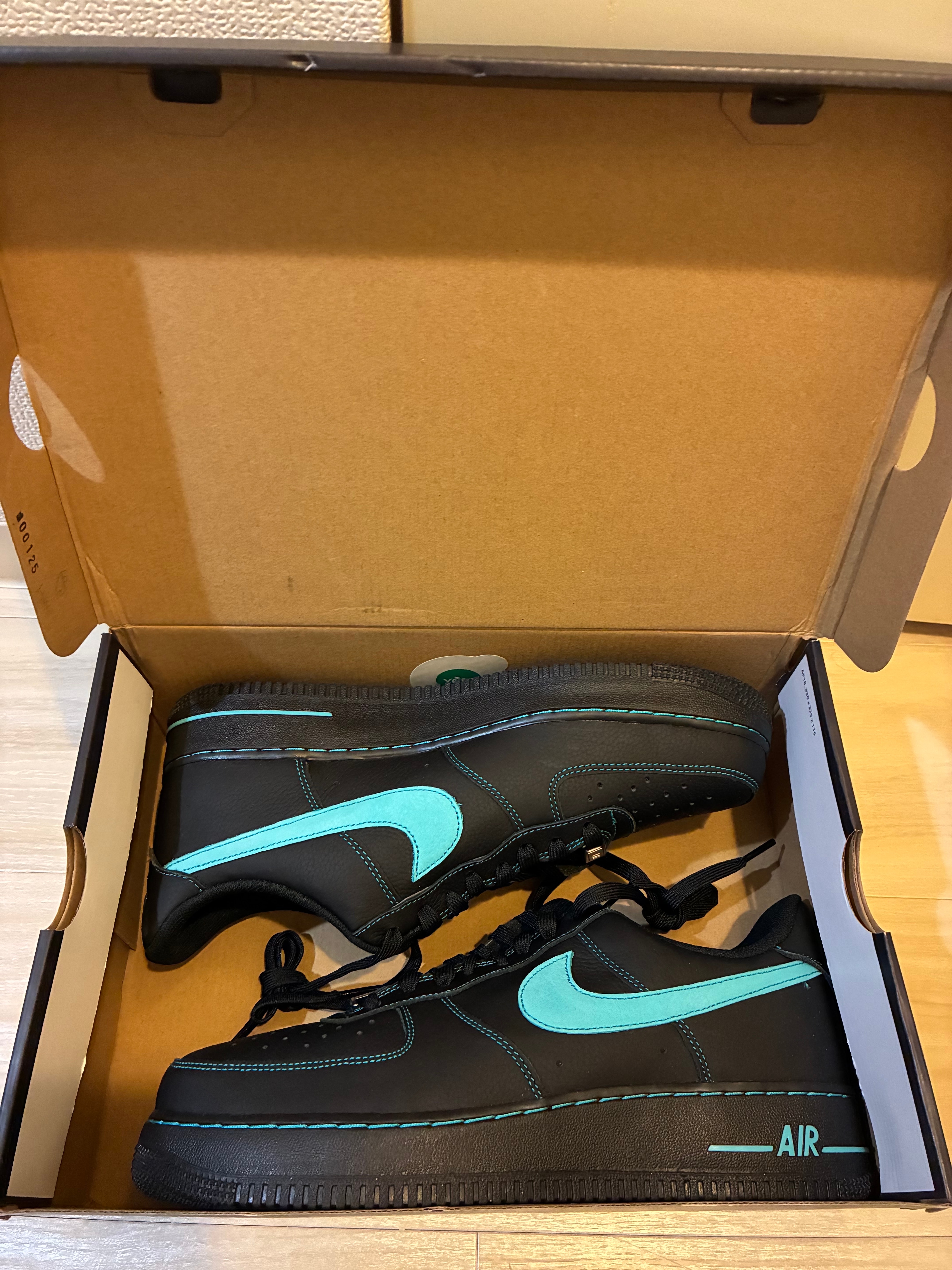 Nike Air Force 1 Low "Black Tiffany"