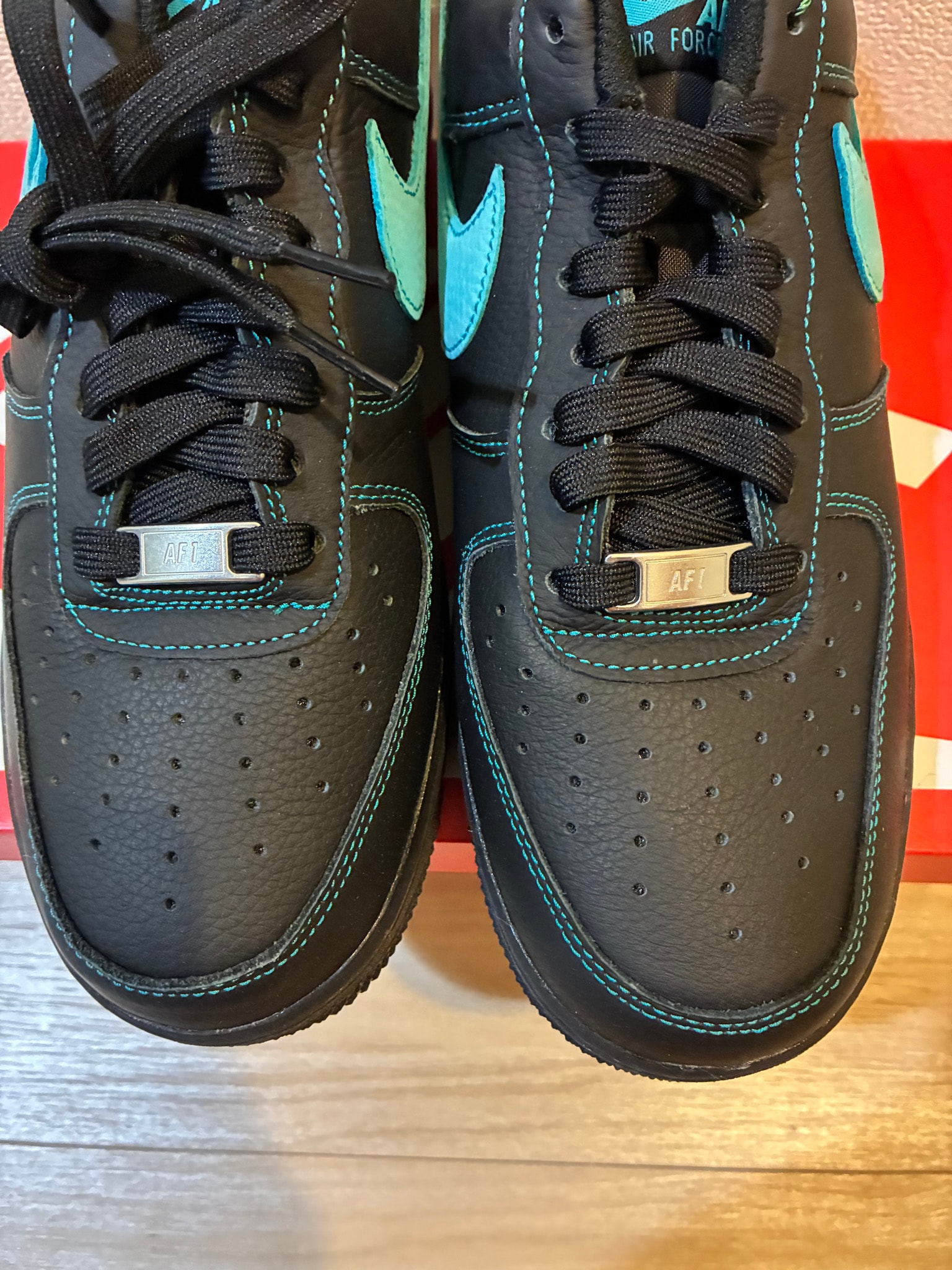 Nike Air Force 1 Low "Black Tiffany"