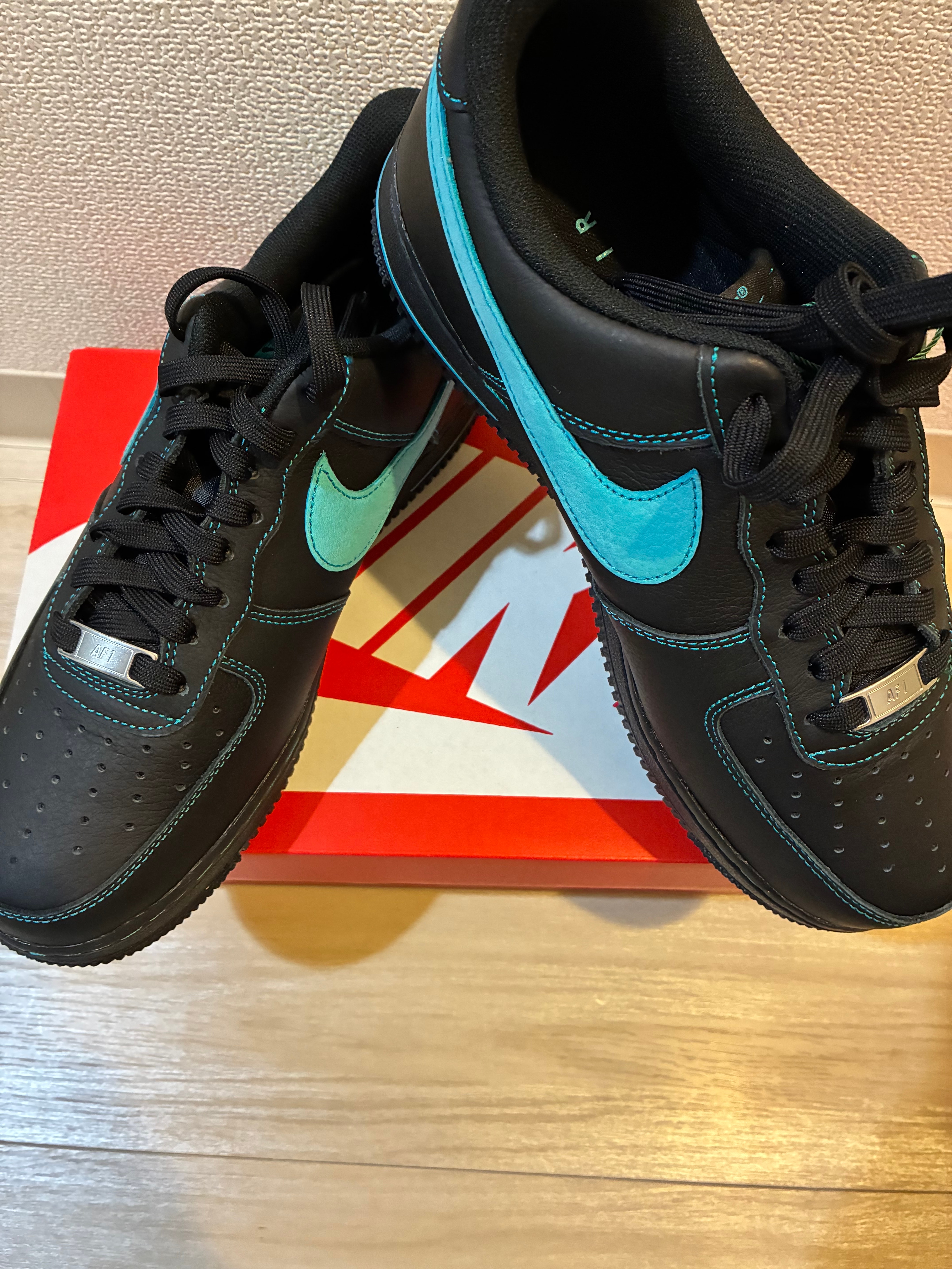 Nike Air Force 1 Low "Black Tiffany"