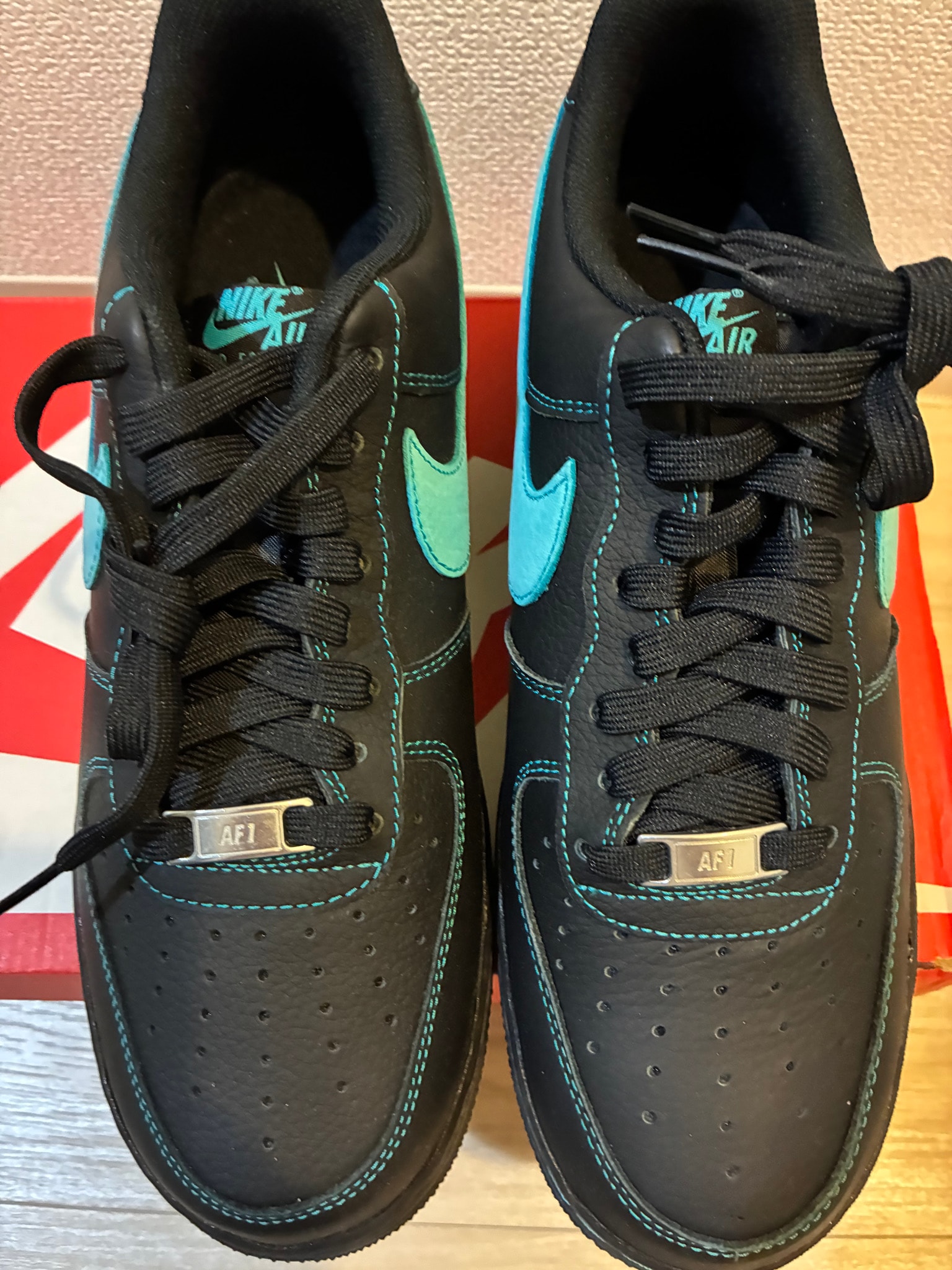 Nike Air Force 1 Low "Black Tiffany"