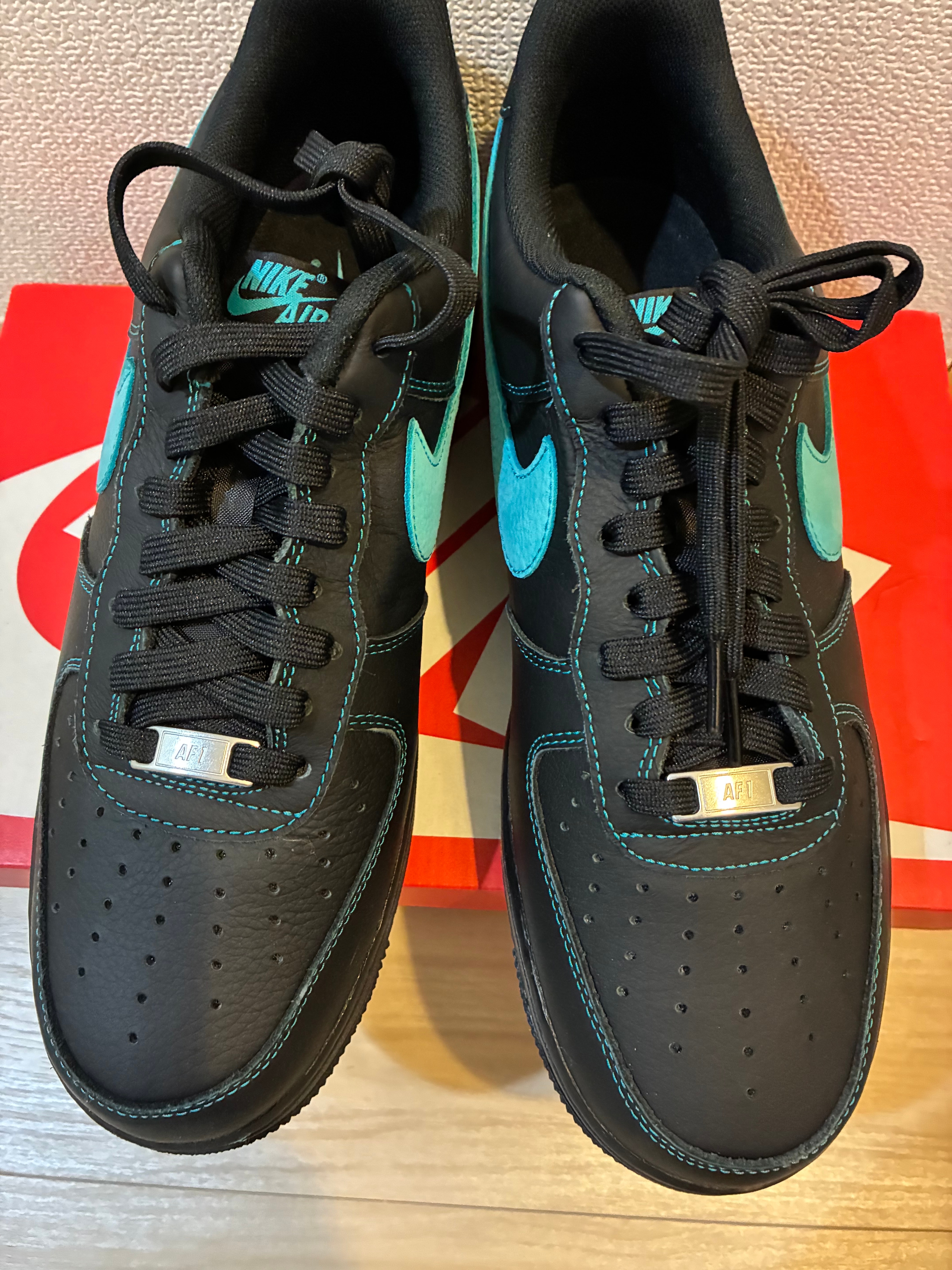Nike Air Force 1 Low "Black Tiffany"