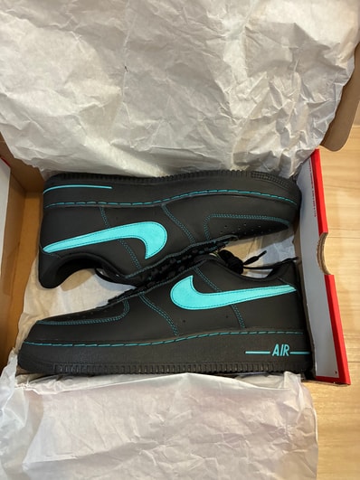 Nike Air Force 1 Low "Black Tiffany"