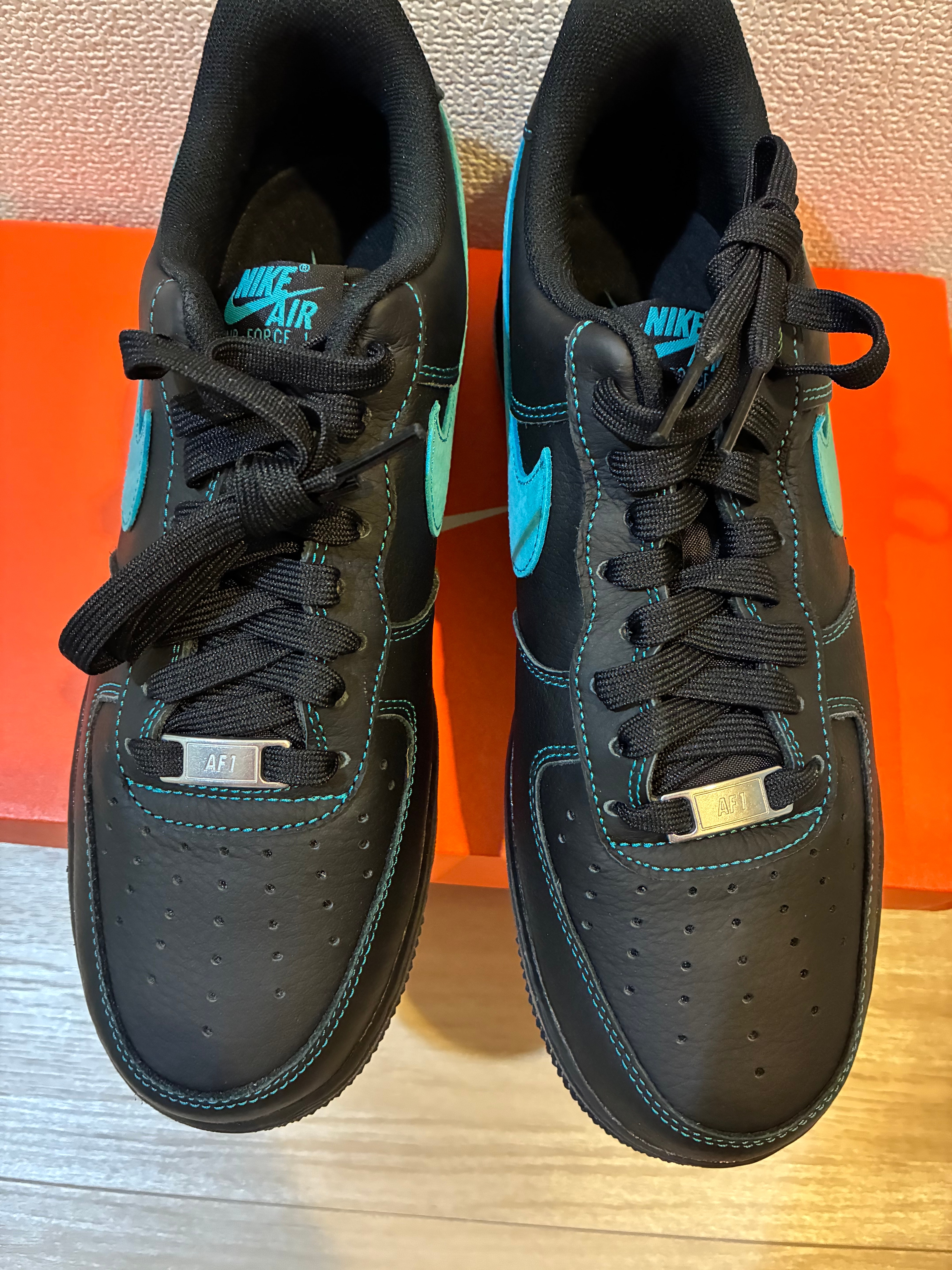 Nike Air Force 1 Low "Black Tiffany"