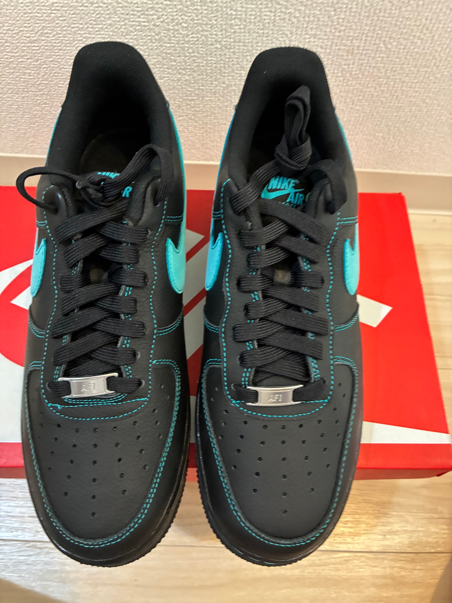 Nike Air Force 1 Low "Black Tiffany"