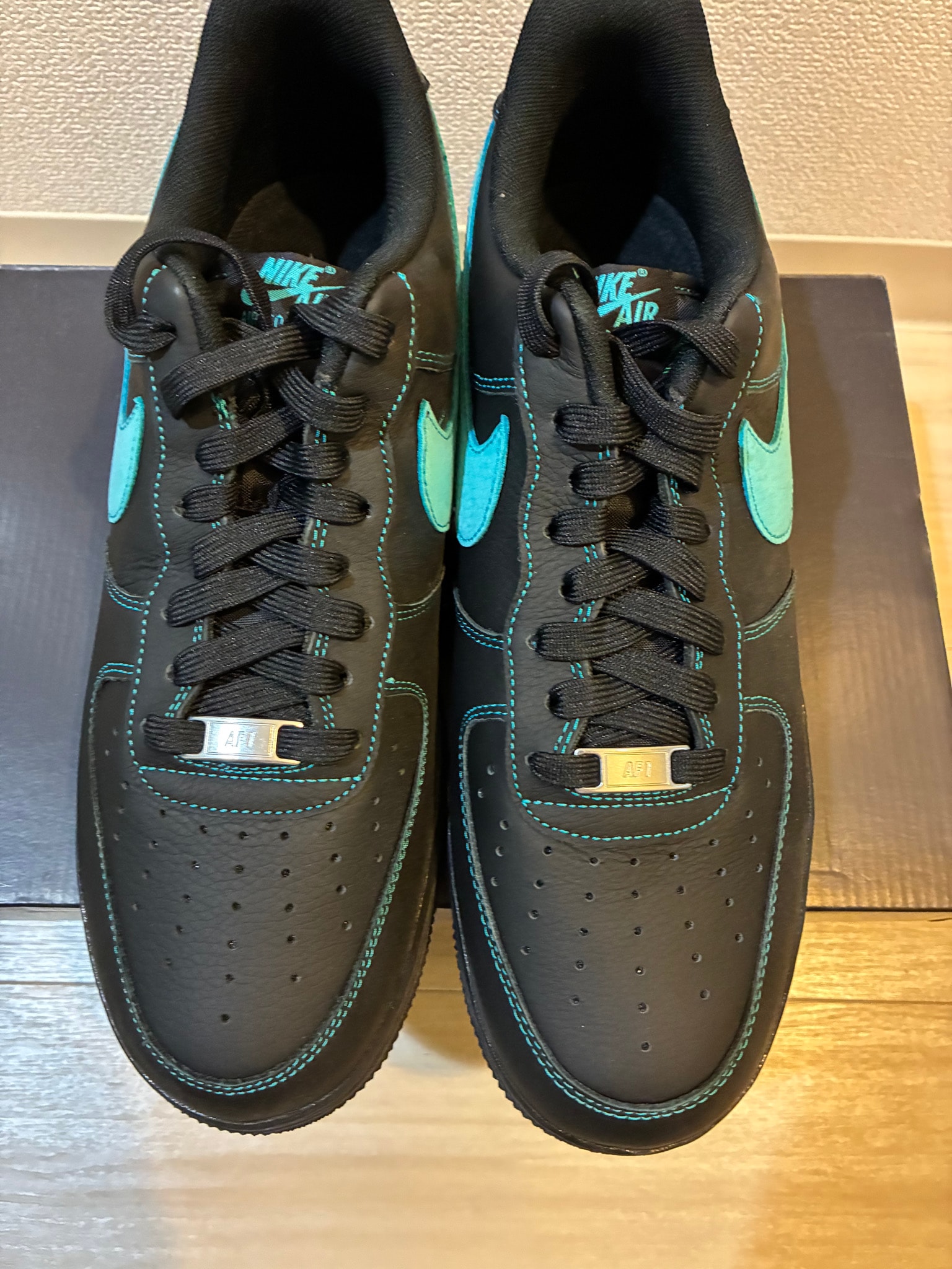 Nike Air Force 1 Low "Black Tiffany"