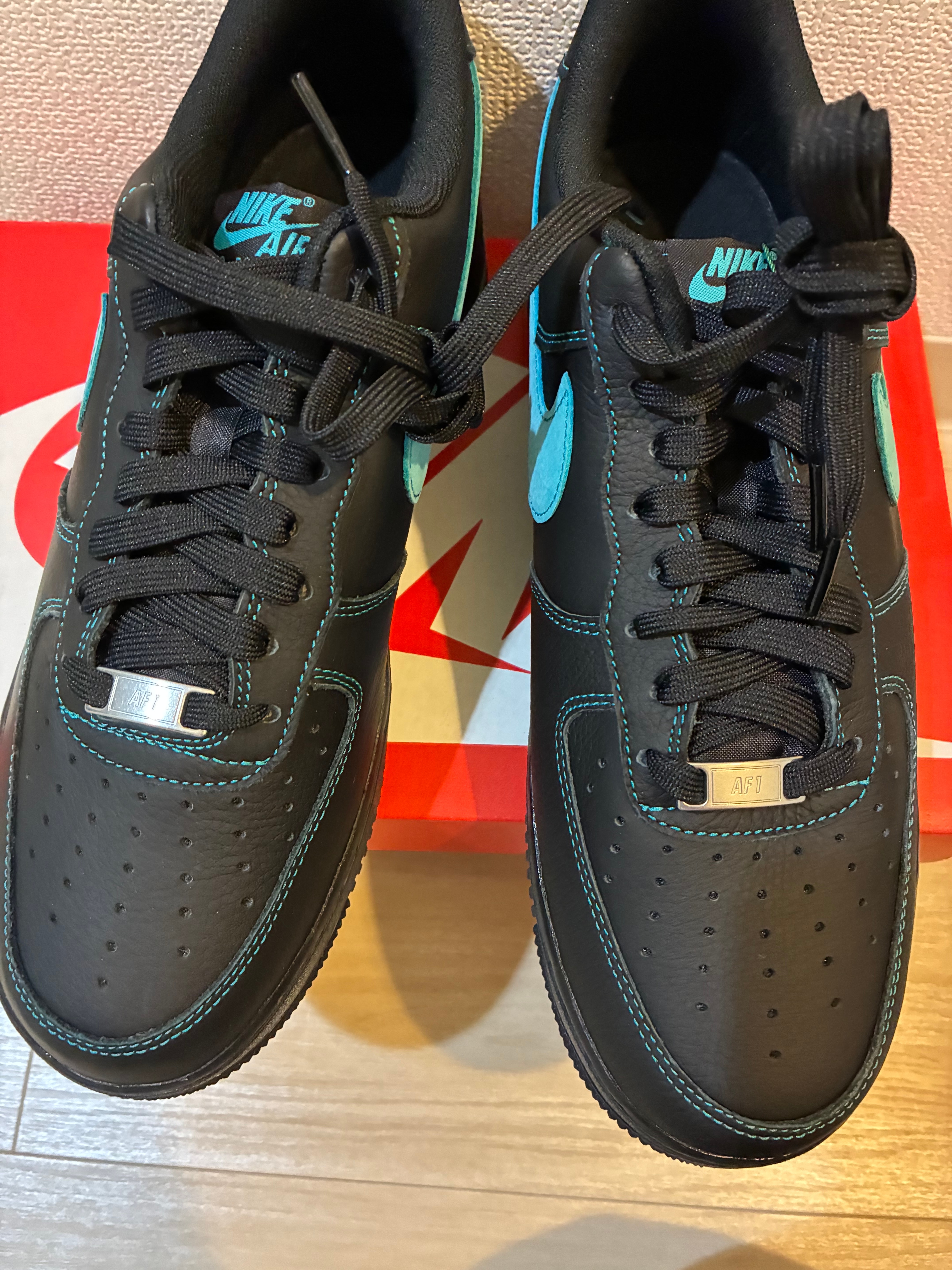 Nike Air Force 1 Low "Black Tiffany"