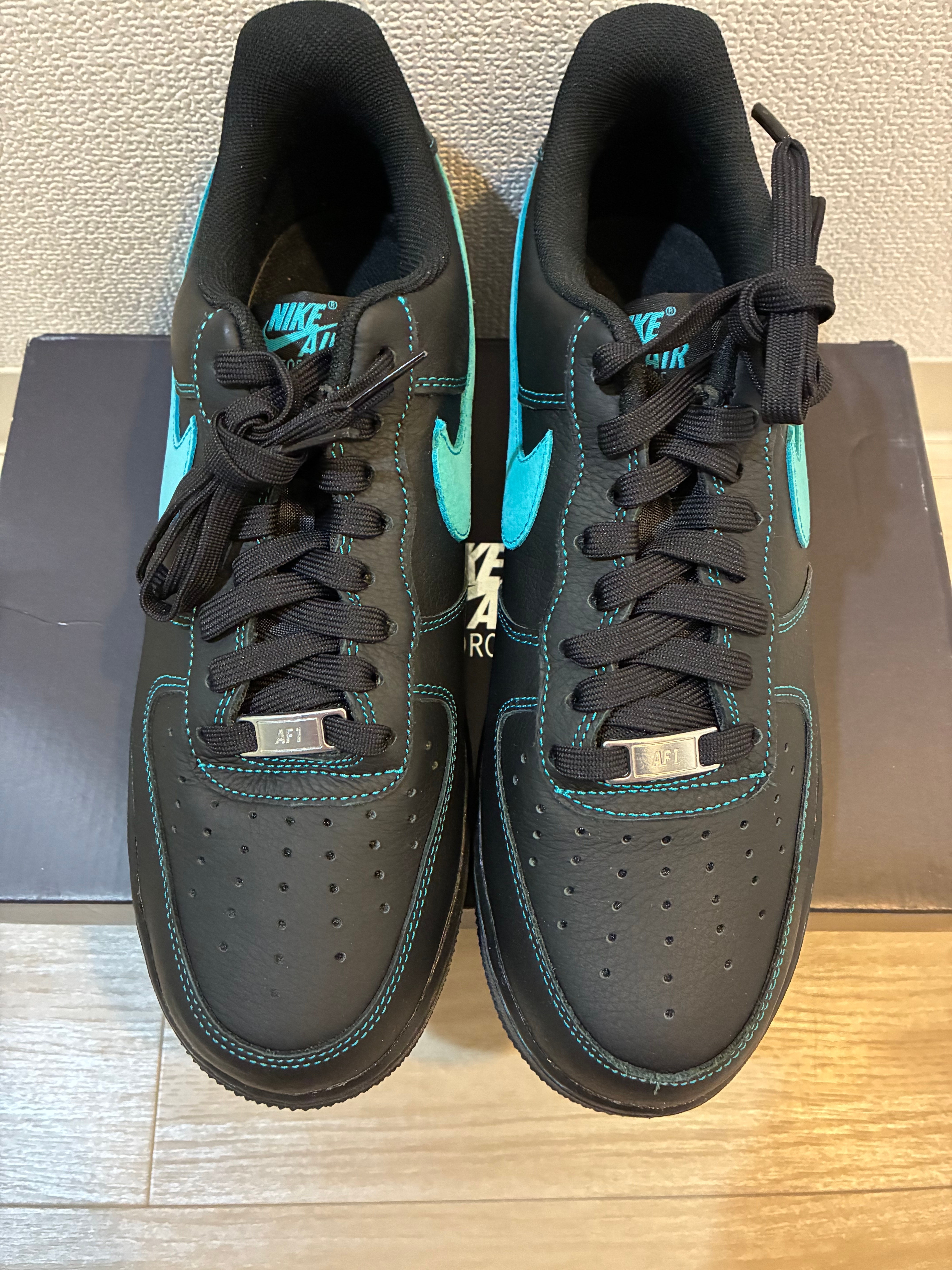 Nike Air Force 1 Low "Black Tiffany"
