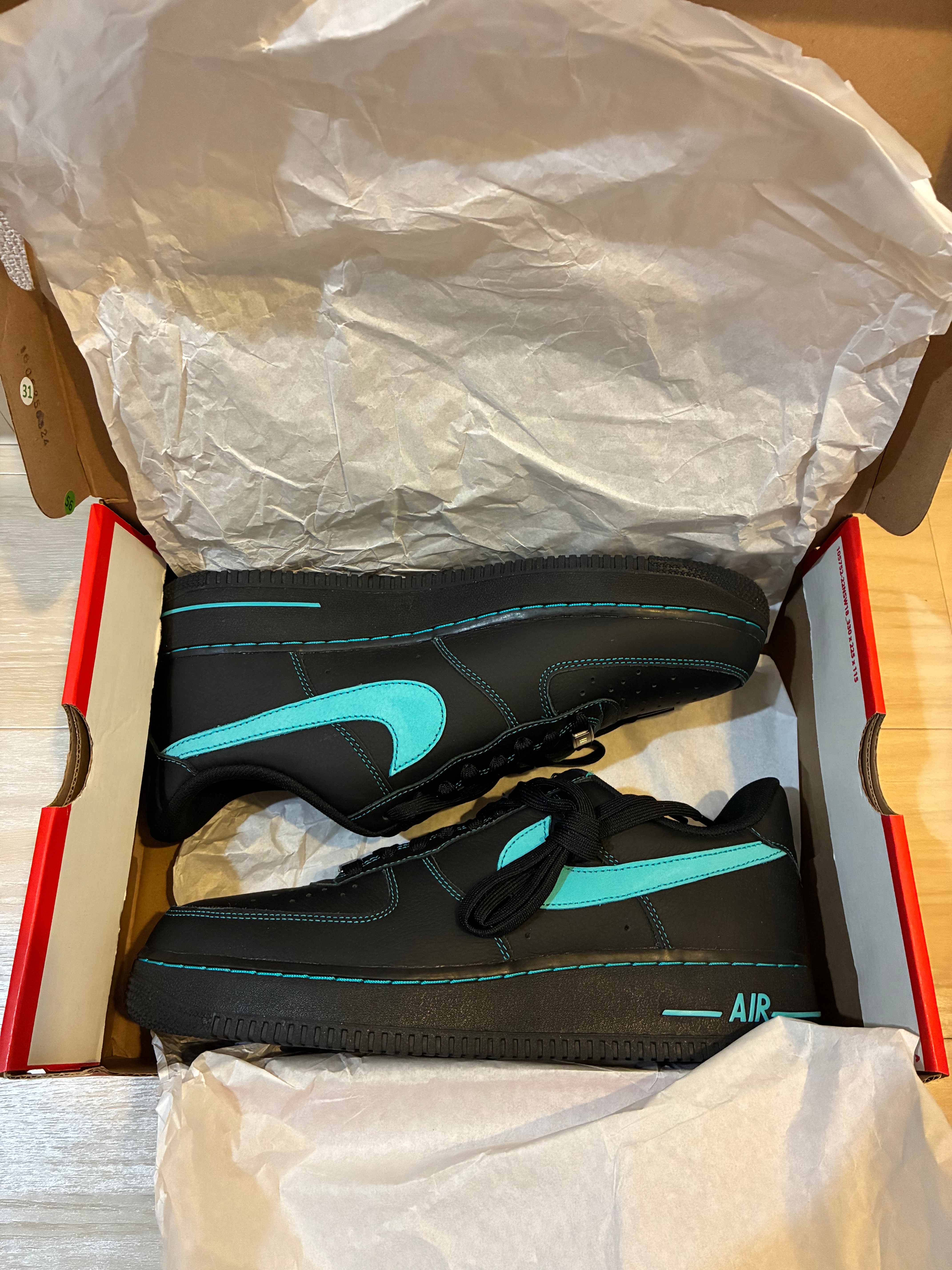 Nike Air Force 1 Low "Black Tiffany"