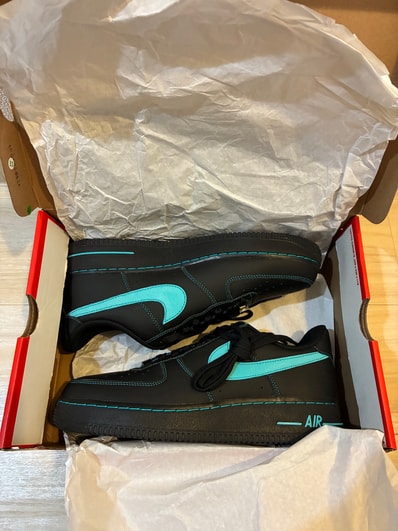 Nike Air Force 1 Low "Black Tiffany"