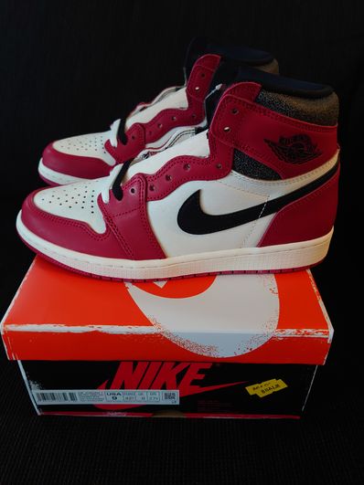 Nike Air Jordan 1 High OG "Lost & Found/Chicago"