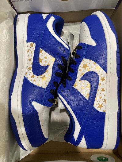 Supreme × Nike SB Dunk Low OG QS Gold Stars "White/Hyper Blue"