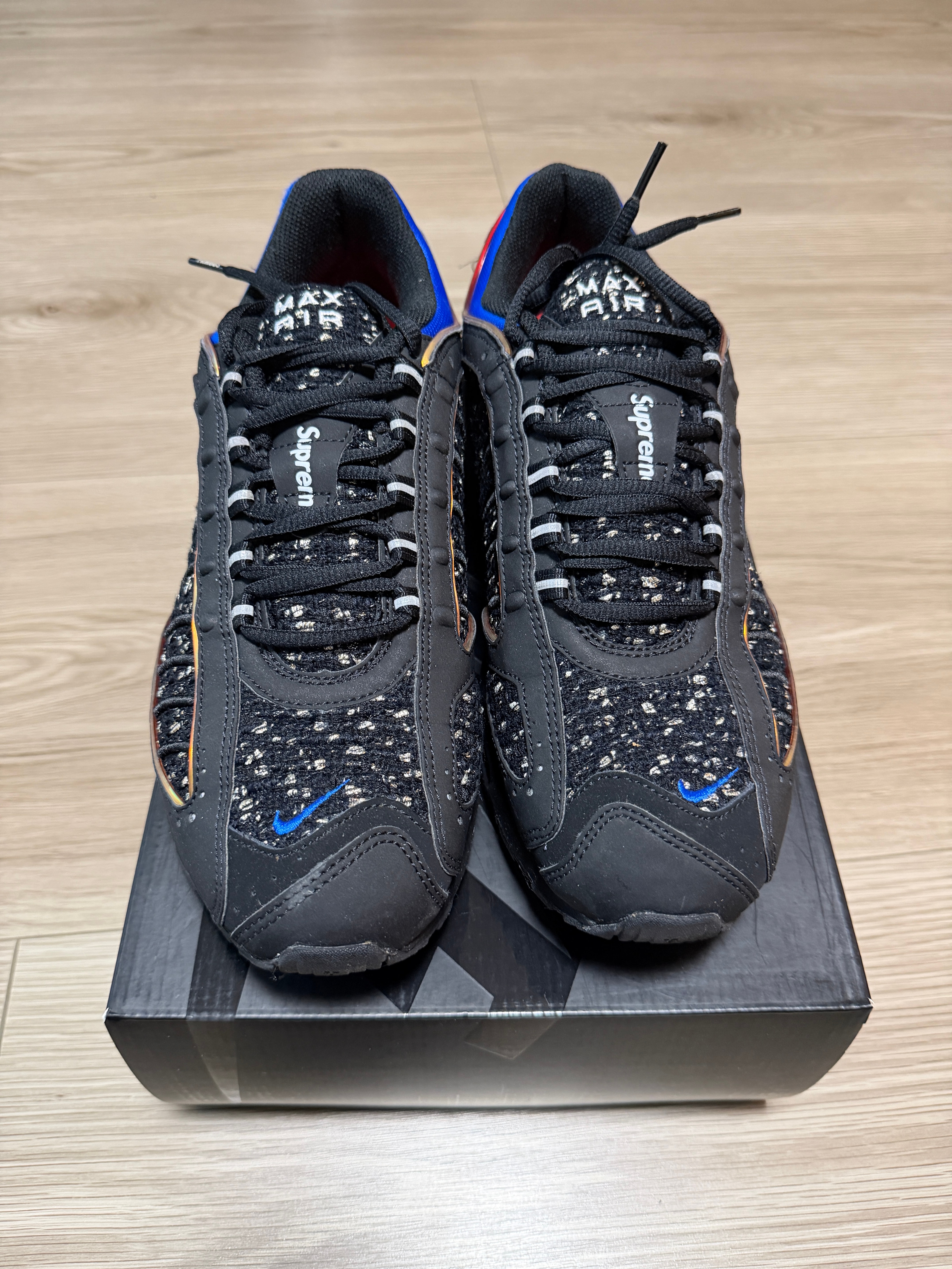 シュプリーム × ナイキ エアマックステイルウィンド4 "ブラック"