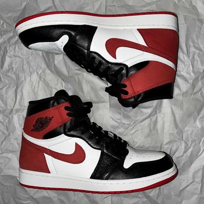 NIKE AIR JORDAN 1 RETRO HIGH "TRACK RED"