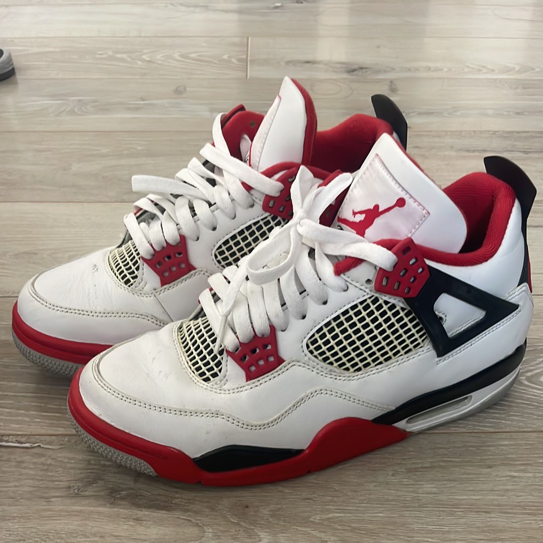 Nike Air Jordan 4 Retro "Fire Red" (2012)