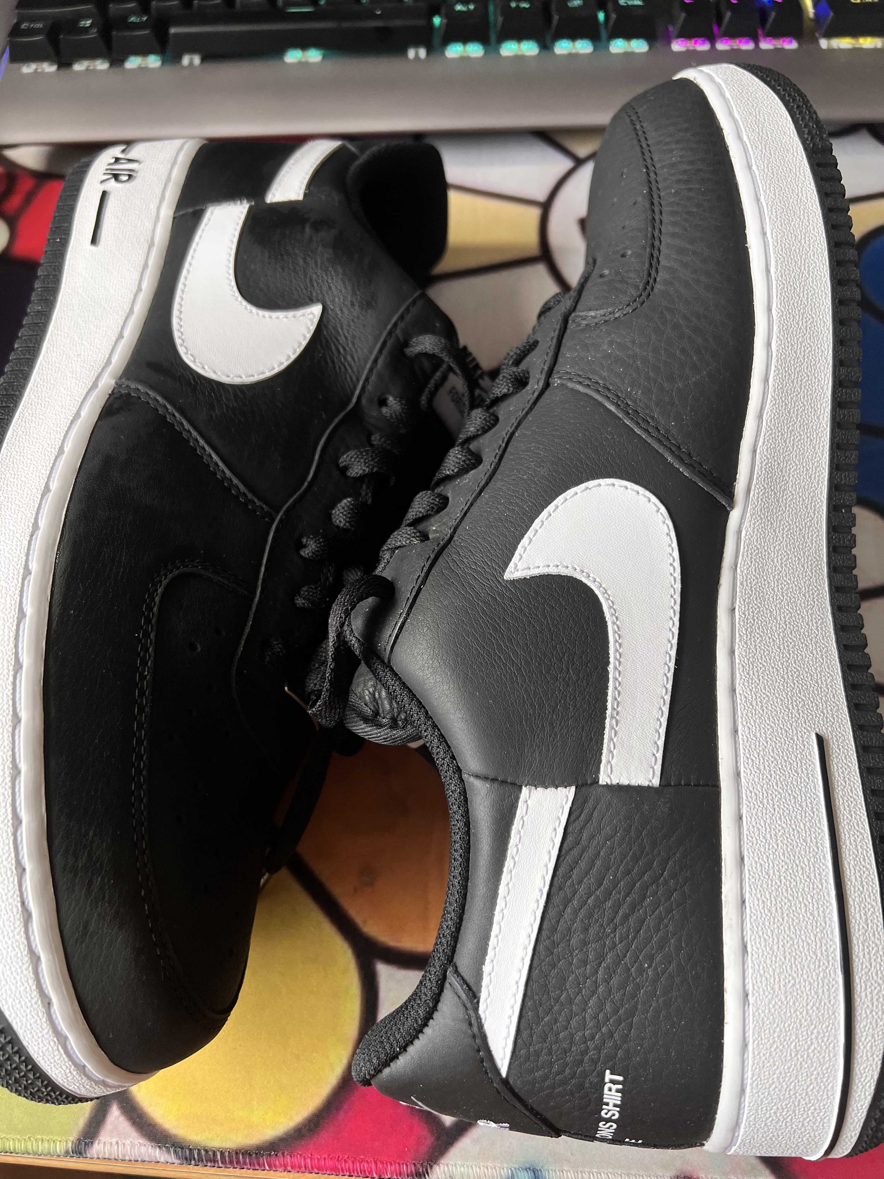 Supreme × COMME des GARCONS SHIRT × Nike Air Force 1 Low "Black/White" (2018)