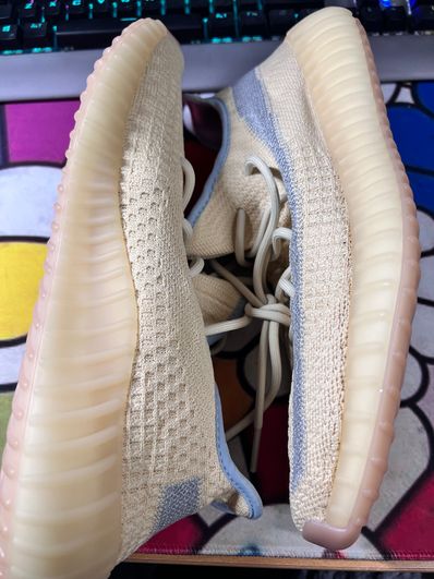 ADIDAS YEEZY BOOST V2