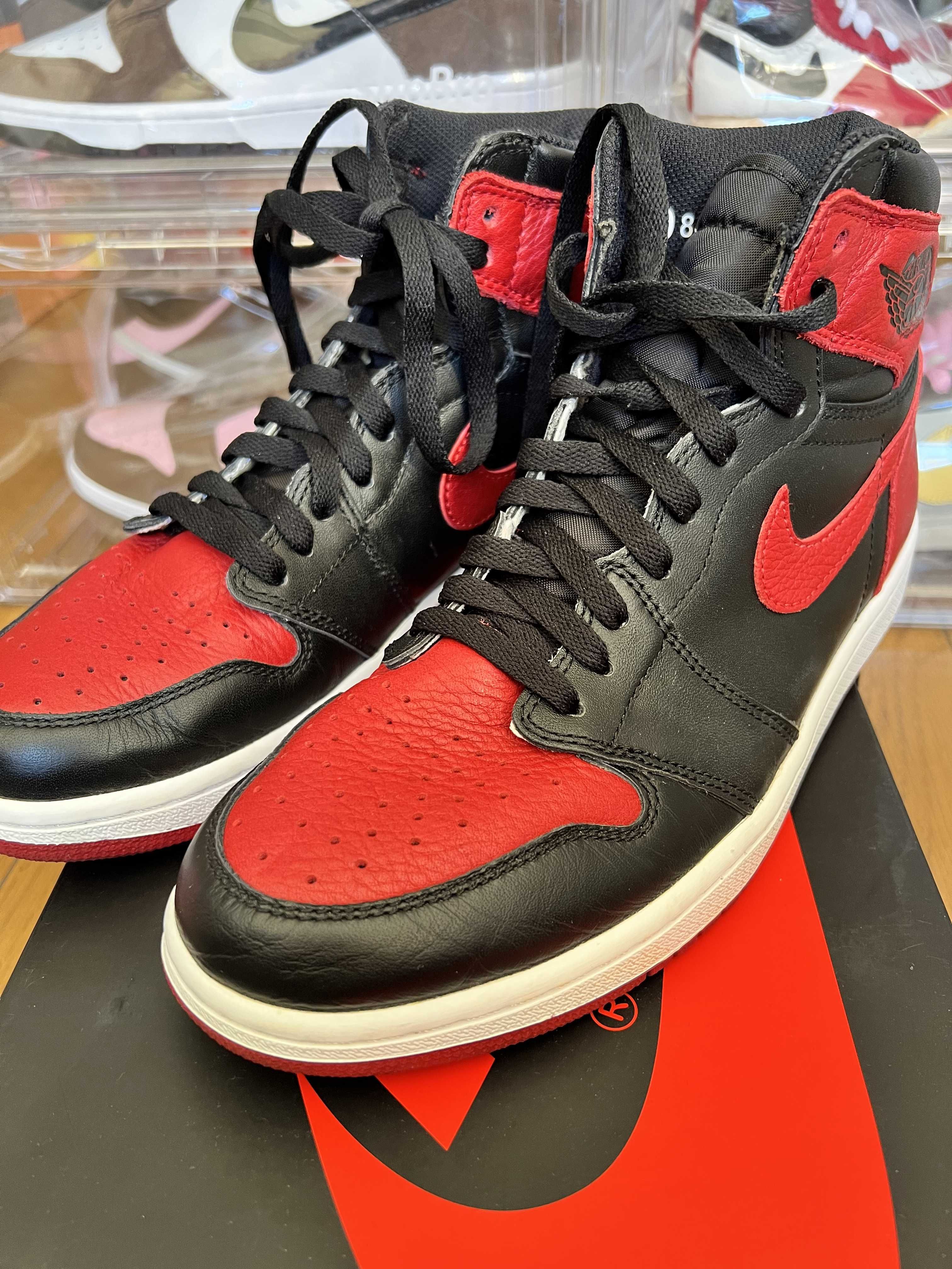 Nike Air Jordan 1 Retro High OG "Bred/Banned" (2016)