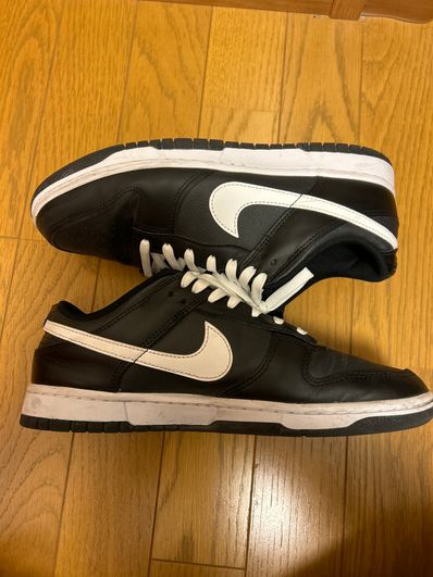 Nike Dunk Low "Black Panda"