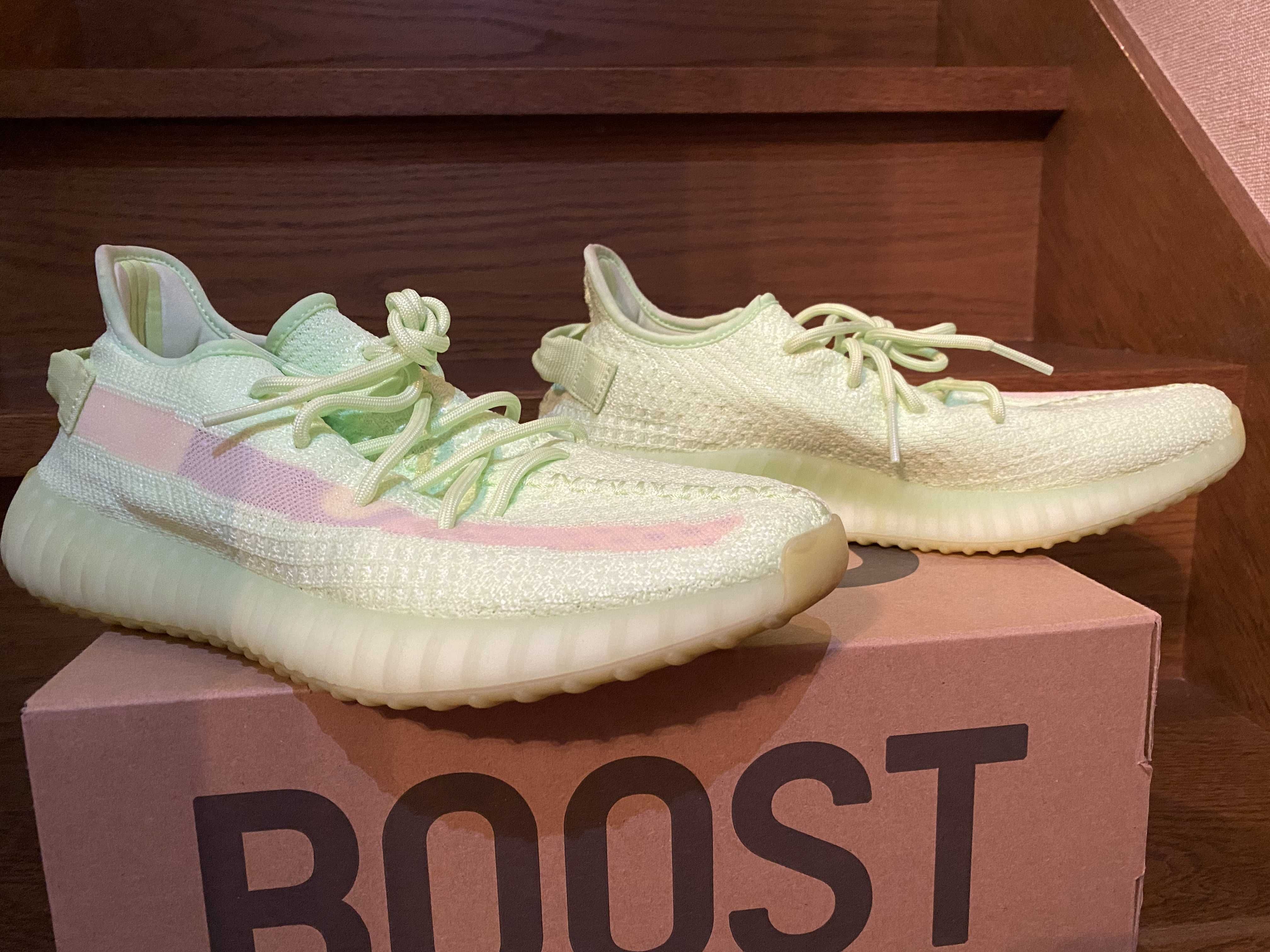 350 v2 glow