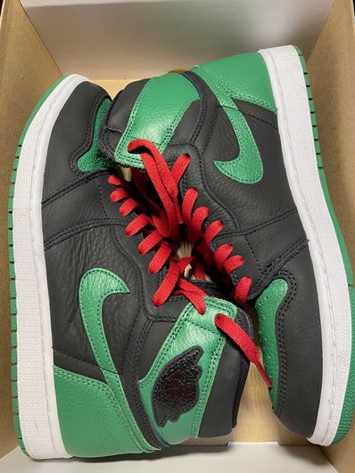 Nike Air Jordan 1 Retro High OG "Black/Pine Green" (2020)