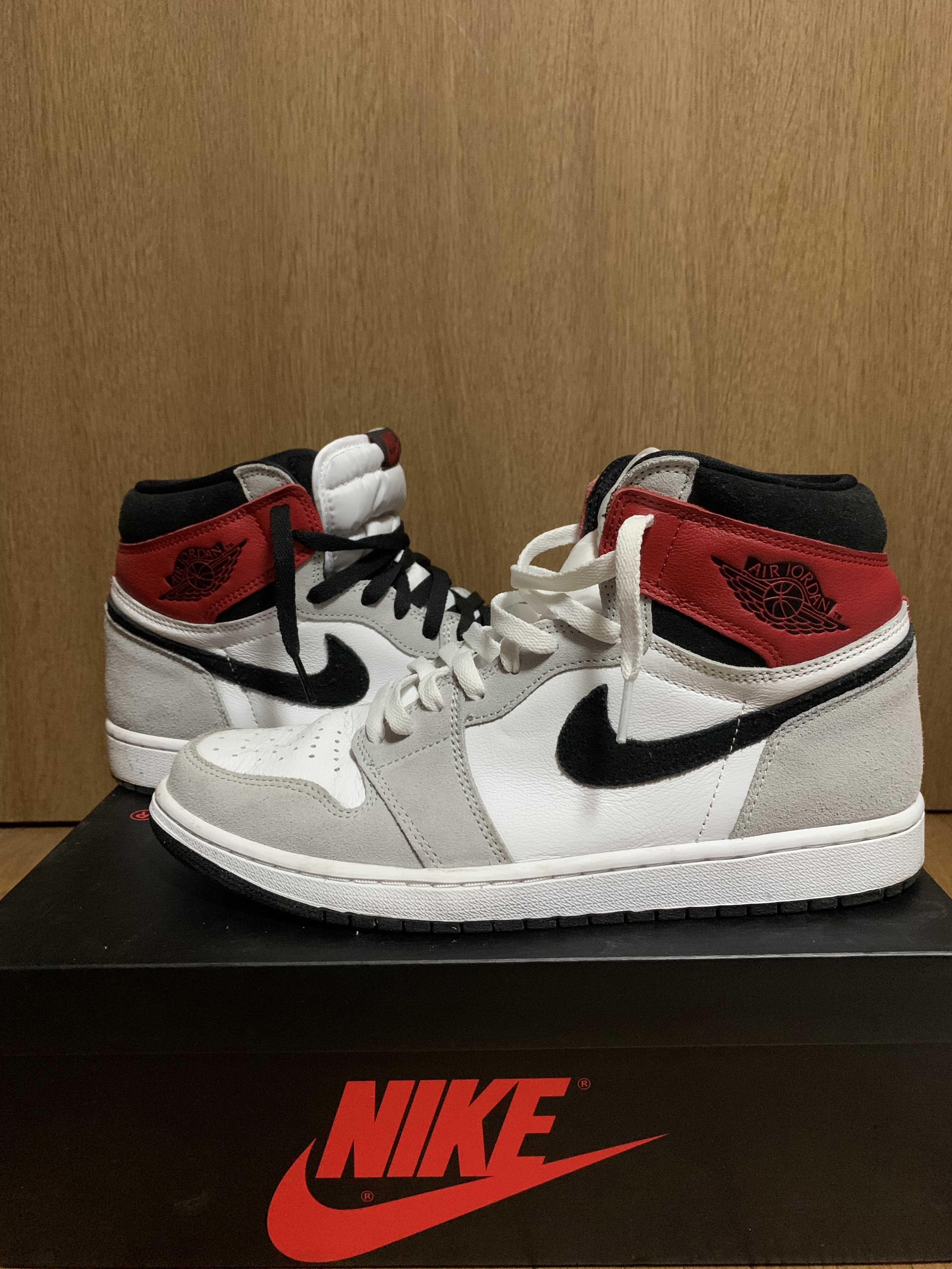 Nike Air Jordan 1 High OG "White/Black/Light Smoke Grey"