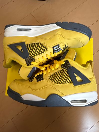 Nike Air Jordan 4 "Tour Yellow"