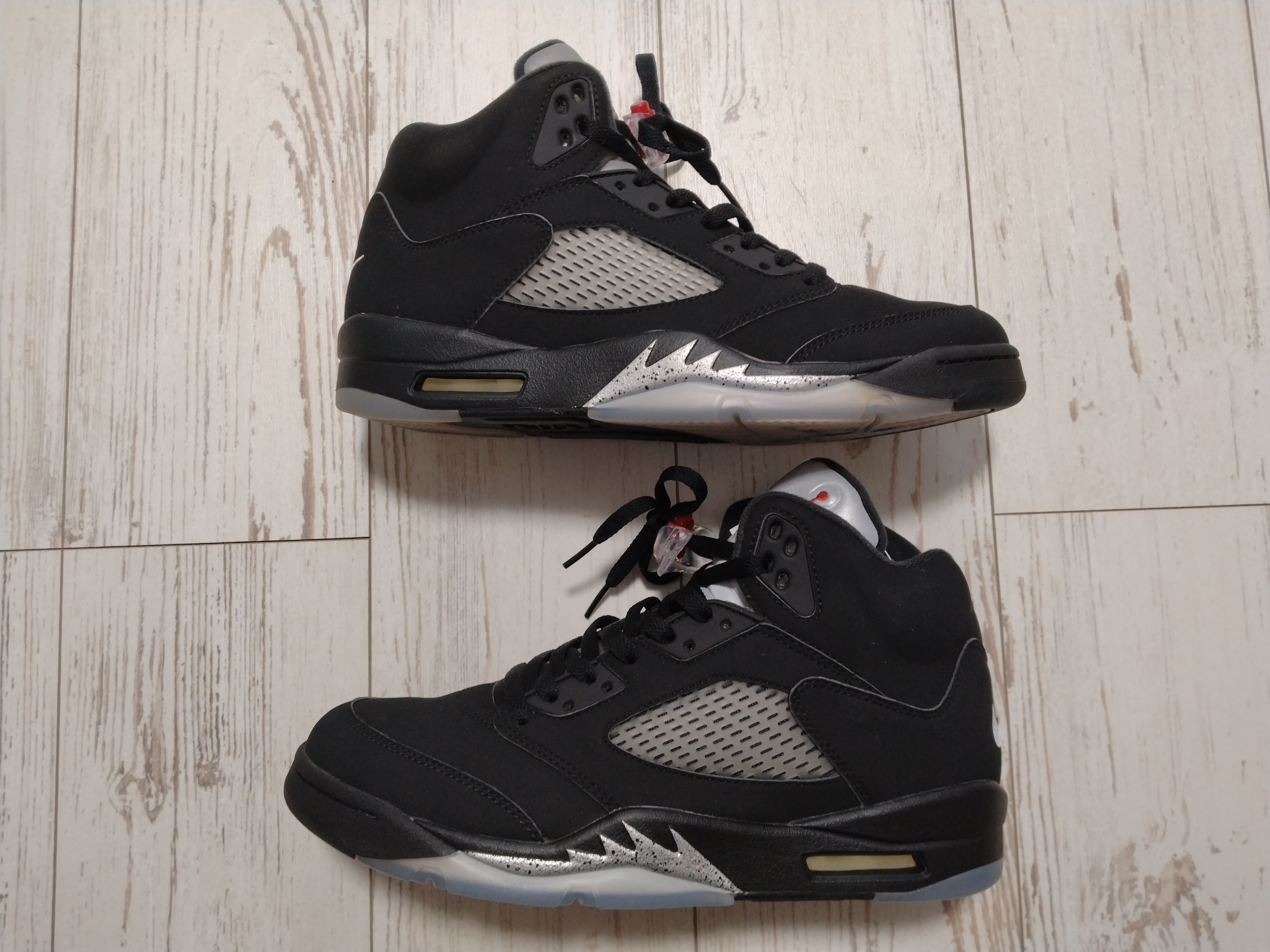 Nike Air Jordan 5 Retro OG "Black/Fire Red/Metallic Silver/White" (2016)