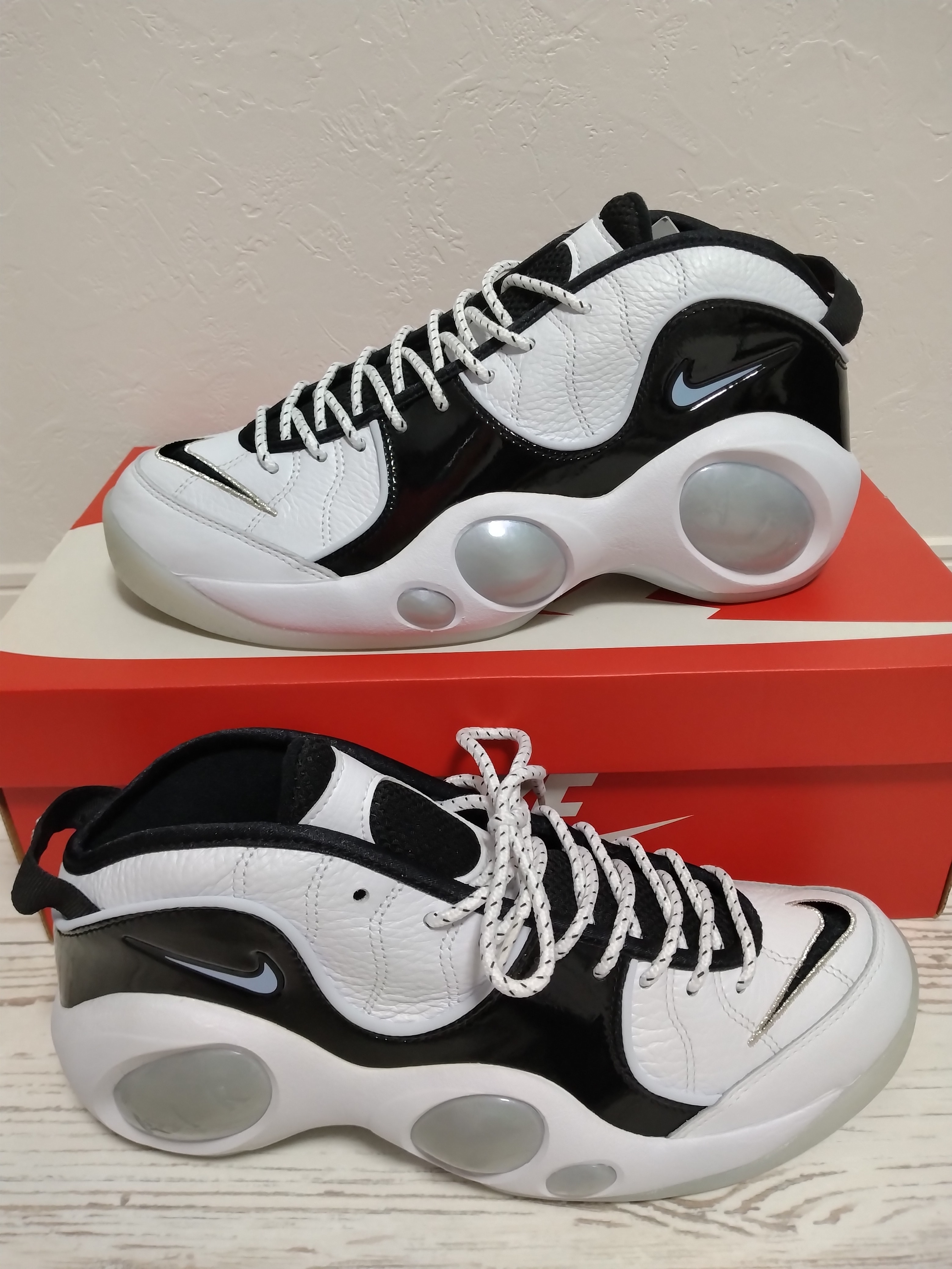 ナイキ エアズームフライト95 "フットボールグレー"