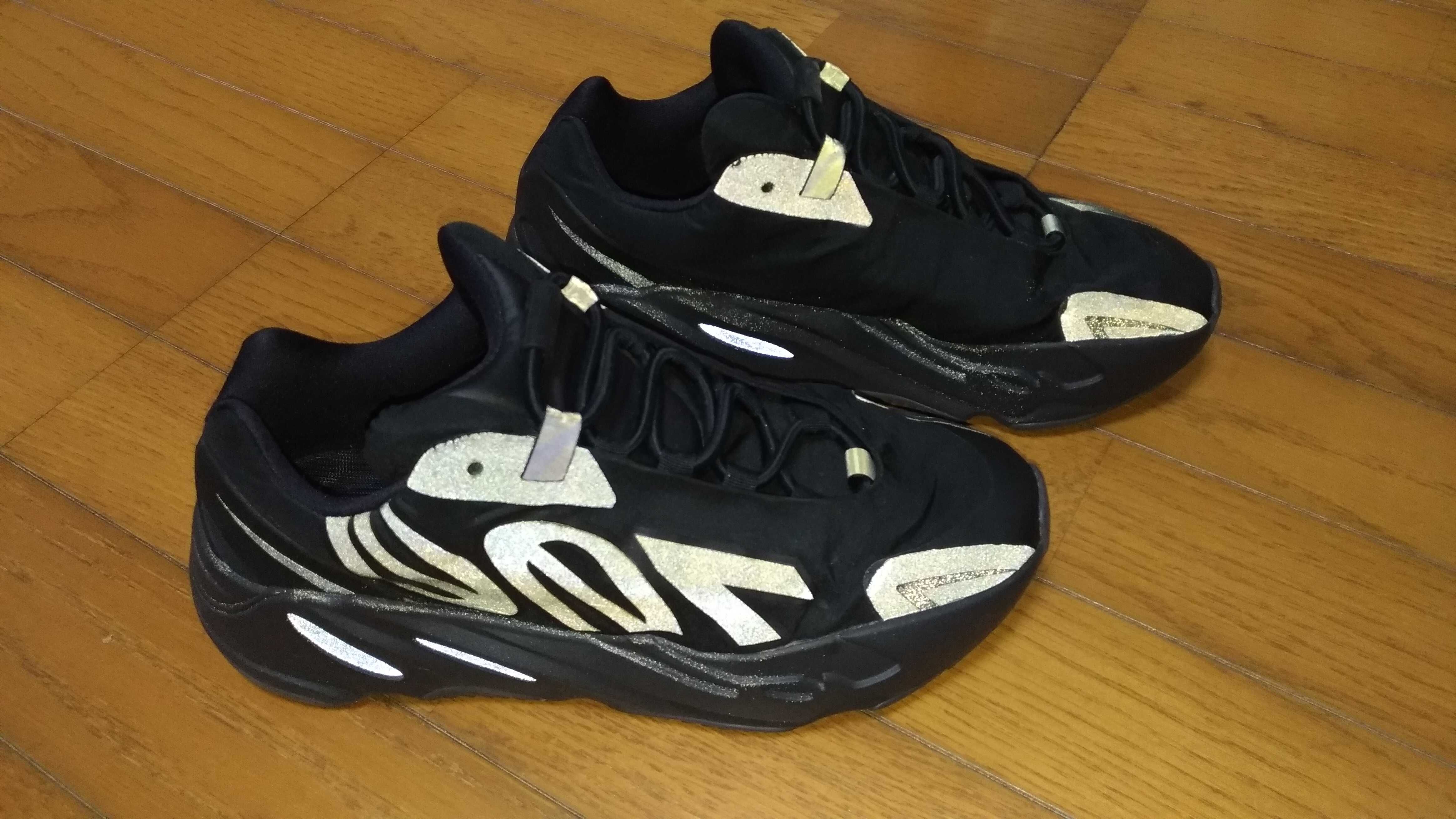 adidas YEEZY Boost 700 MNVN "Black"
