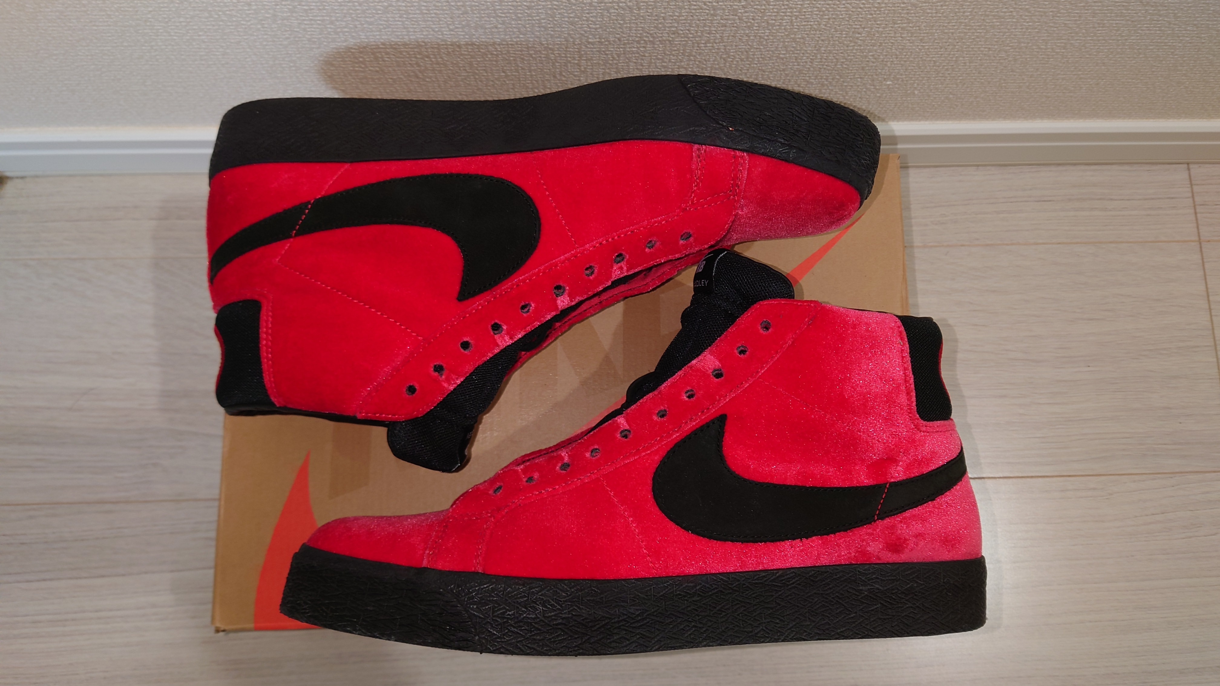 ケビン・ブラッドリー × ナイキ SB ブレーザー ミッド ISO "ケヴィン&へル パック"