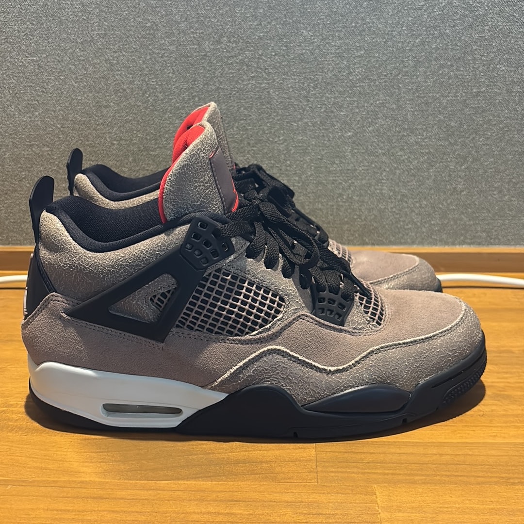 Nike Air Jordan 4 "Taupe Haze"   