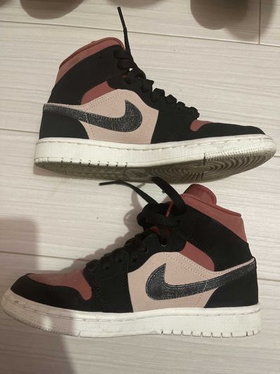 Nike Women's Air Jordan 1 Mid "Particle Beige/Black-Canyon Rust-Sail"