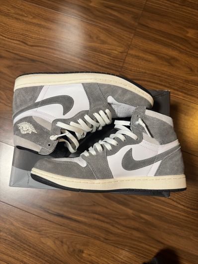 Nike Air Jordan 1 Retro High OG "Black and Smoke Grey"