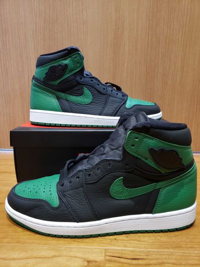Nike Air Jordan 1 Retro High OG "Black/Pine Green" (2020)