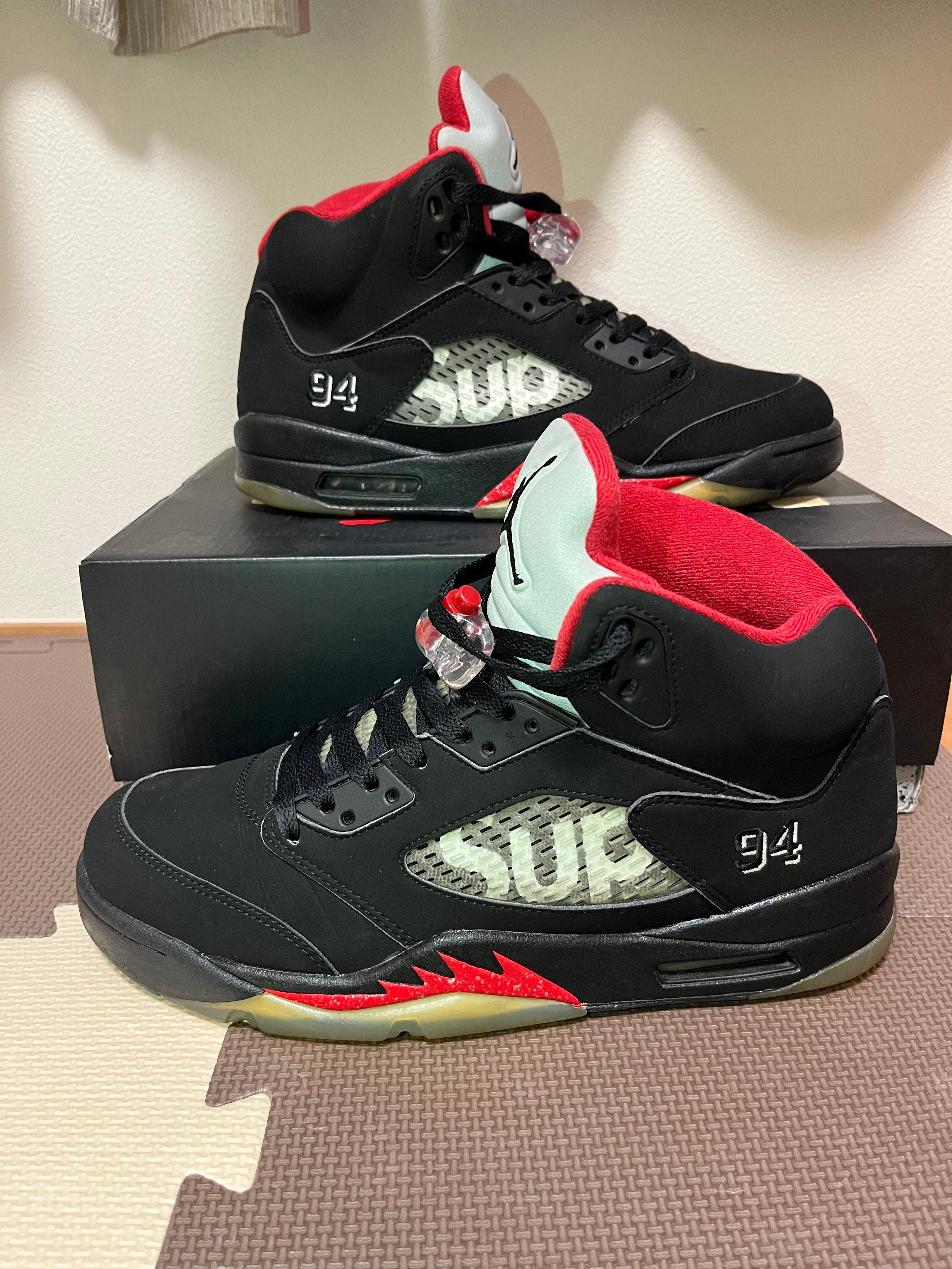 Supreme × Nike Air Jordan 5 Retro "Black"