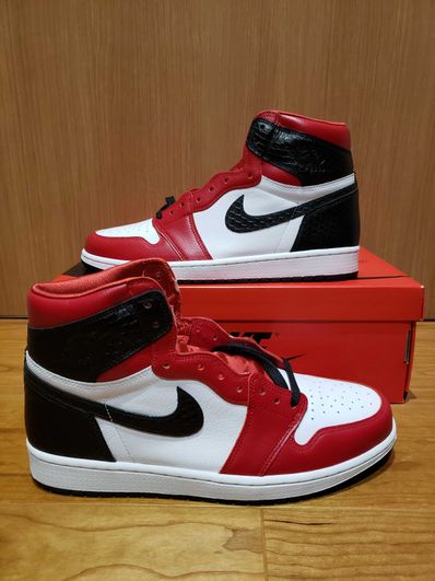 Nike Women's Air Jordan 1 High OG "Satin Red"